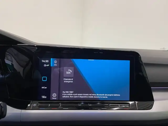 Volkswagen Golf view 11