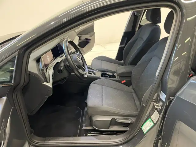 Volkswagen Golf view 6