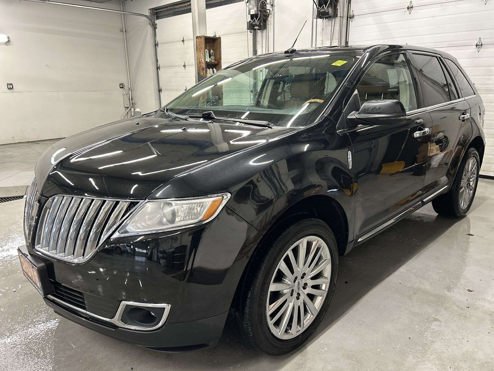 Black 2015 Lincoln MKX SUV / Crossover All-Wheel Drive Automatic