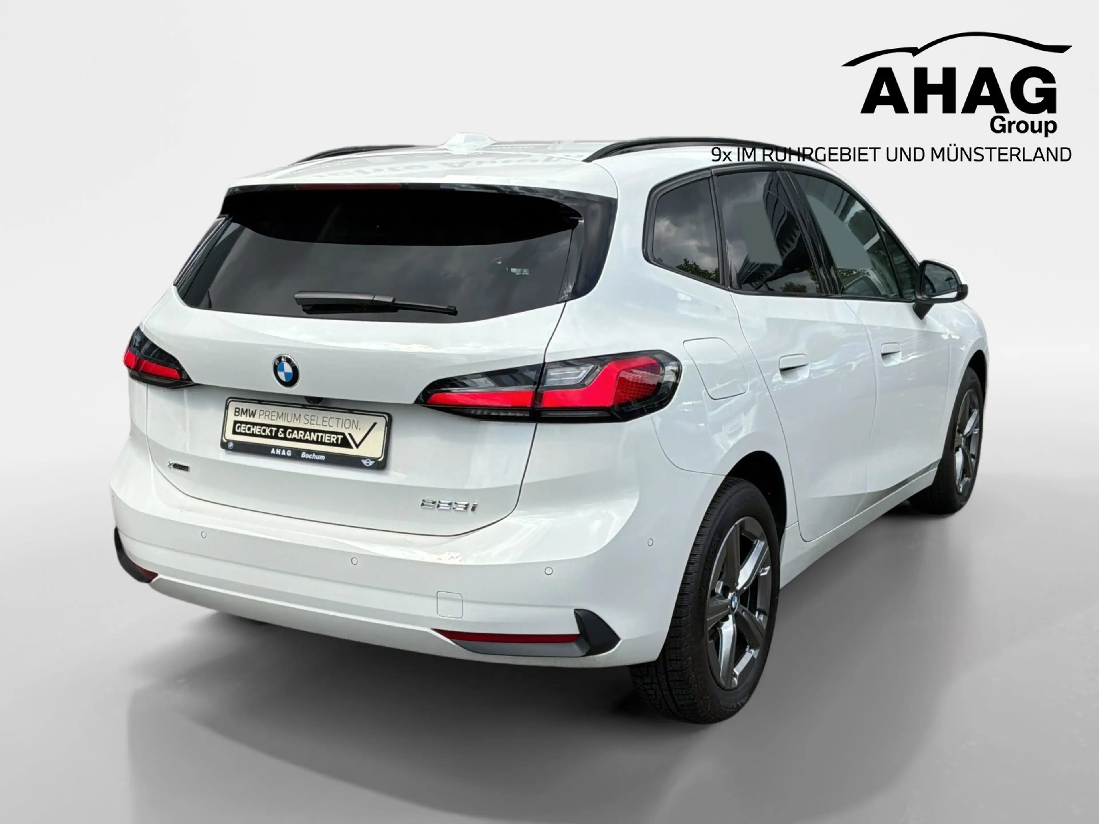 BMW 223 i xDrive Active Tourer — photo 4