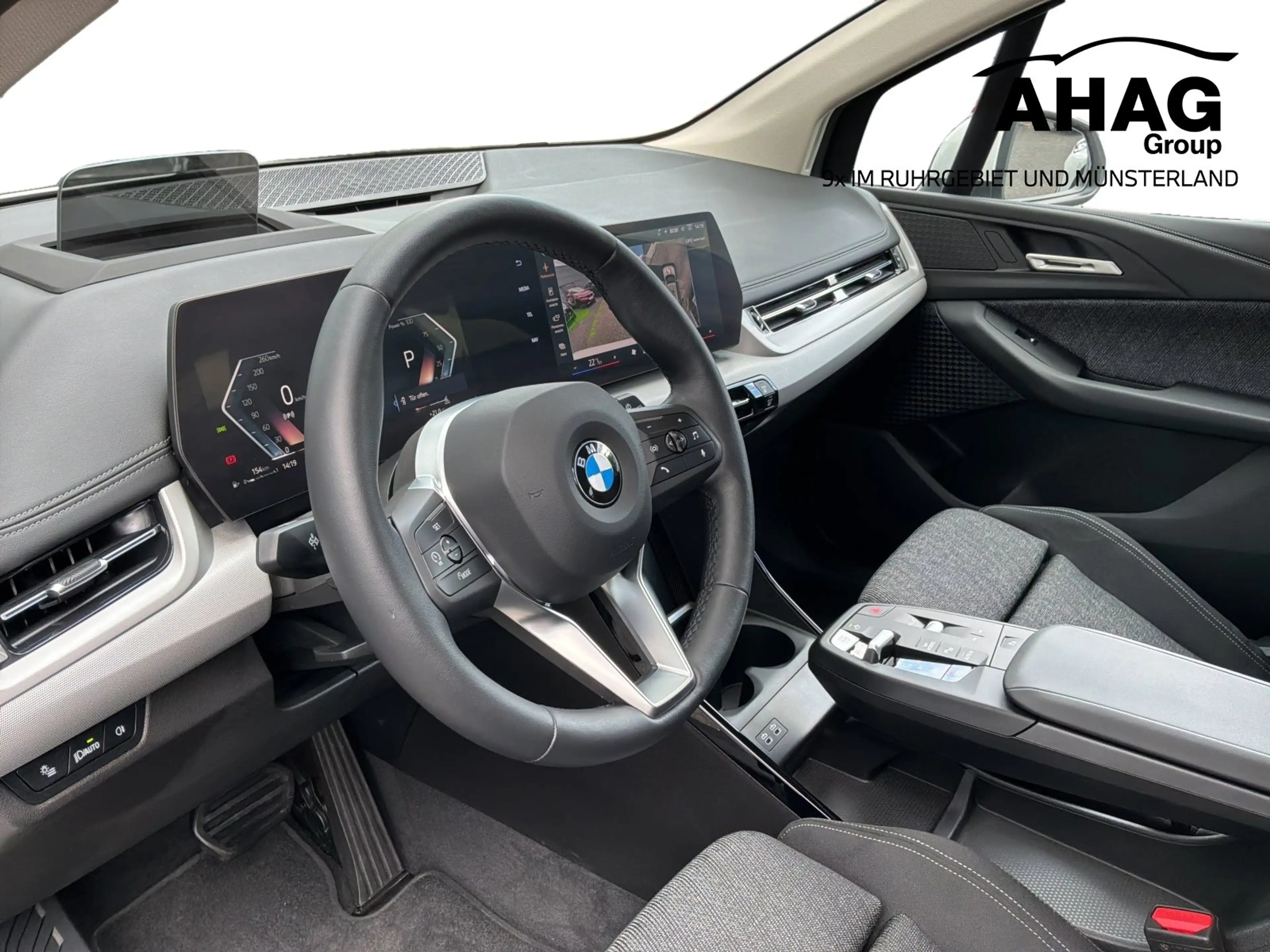 BMW 223 i xDrive Active Tourer — photo 8