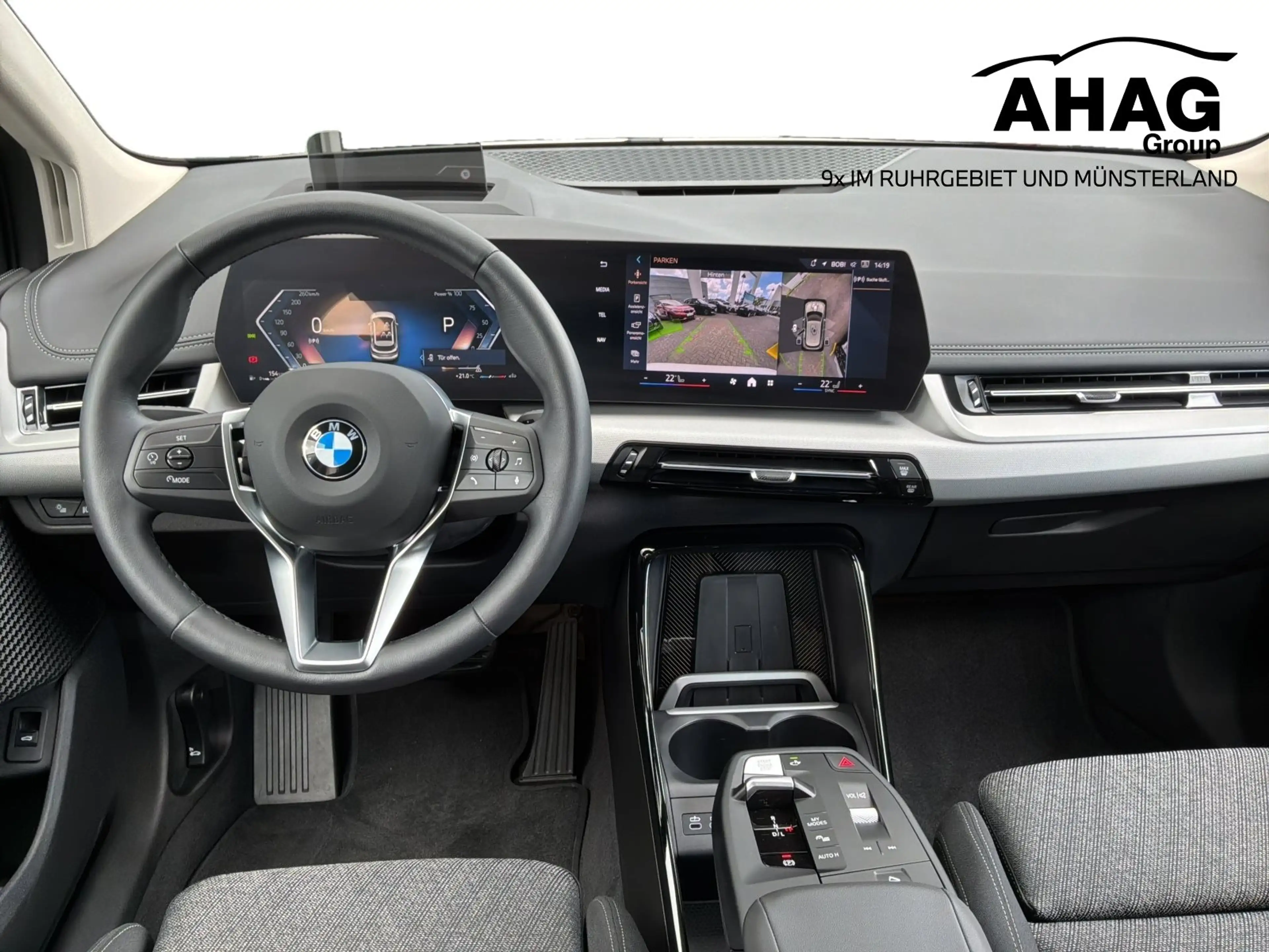 BMW 223 i xDrive Active Tourer — photo 9