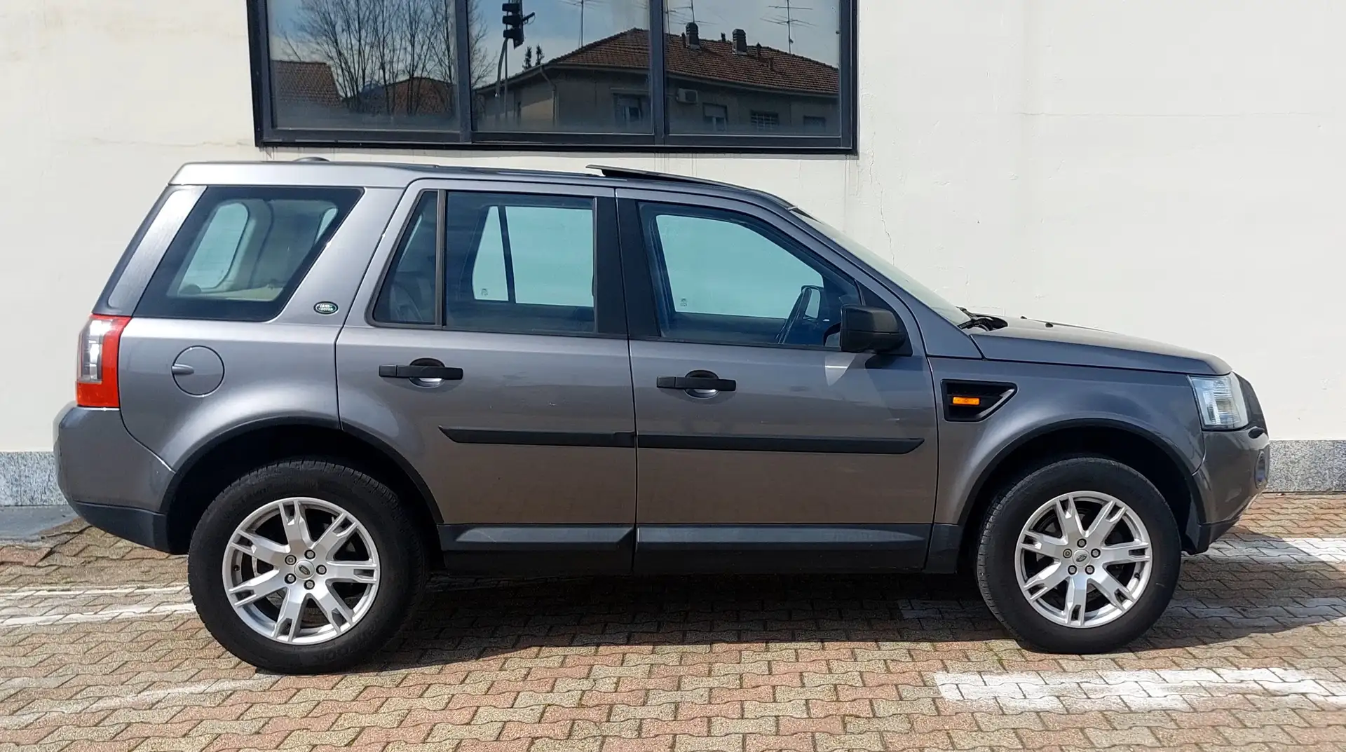 Land Rover Freelander Freelander II 2007 2.2 td4 HSE Gri - 2
