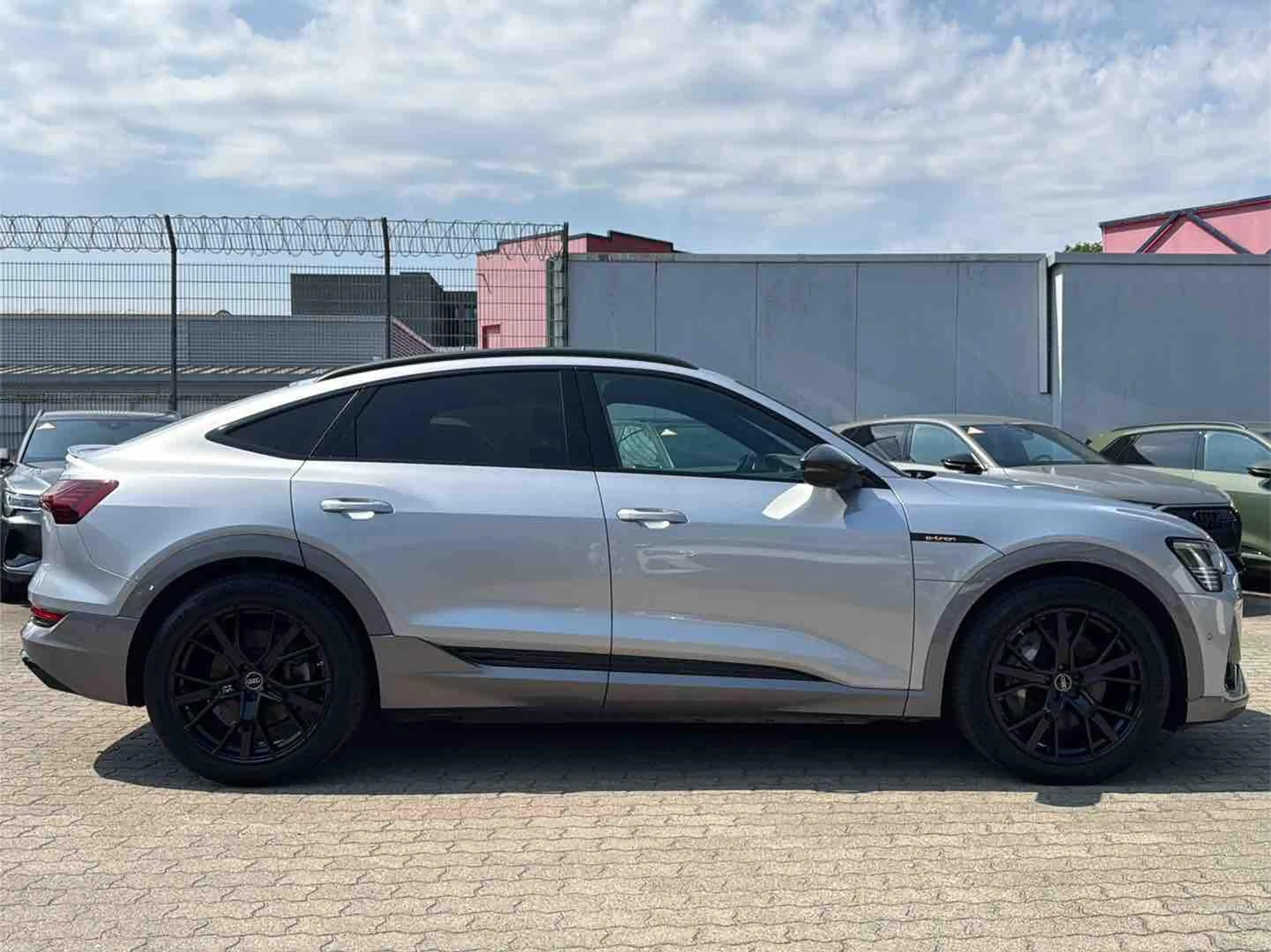 Audi e-tron Sportback 55 2x S line ACC AHK HuD PANO — photo 6