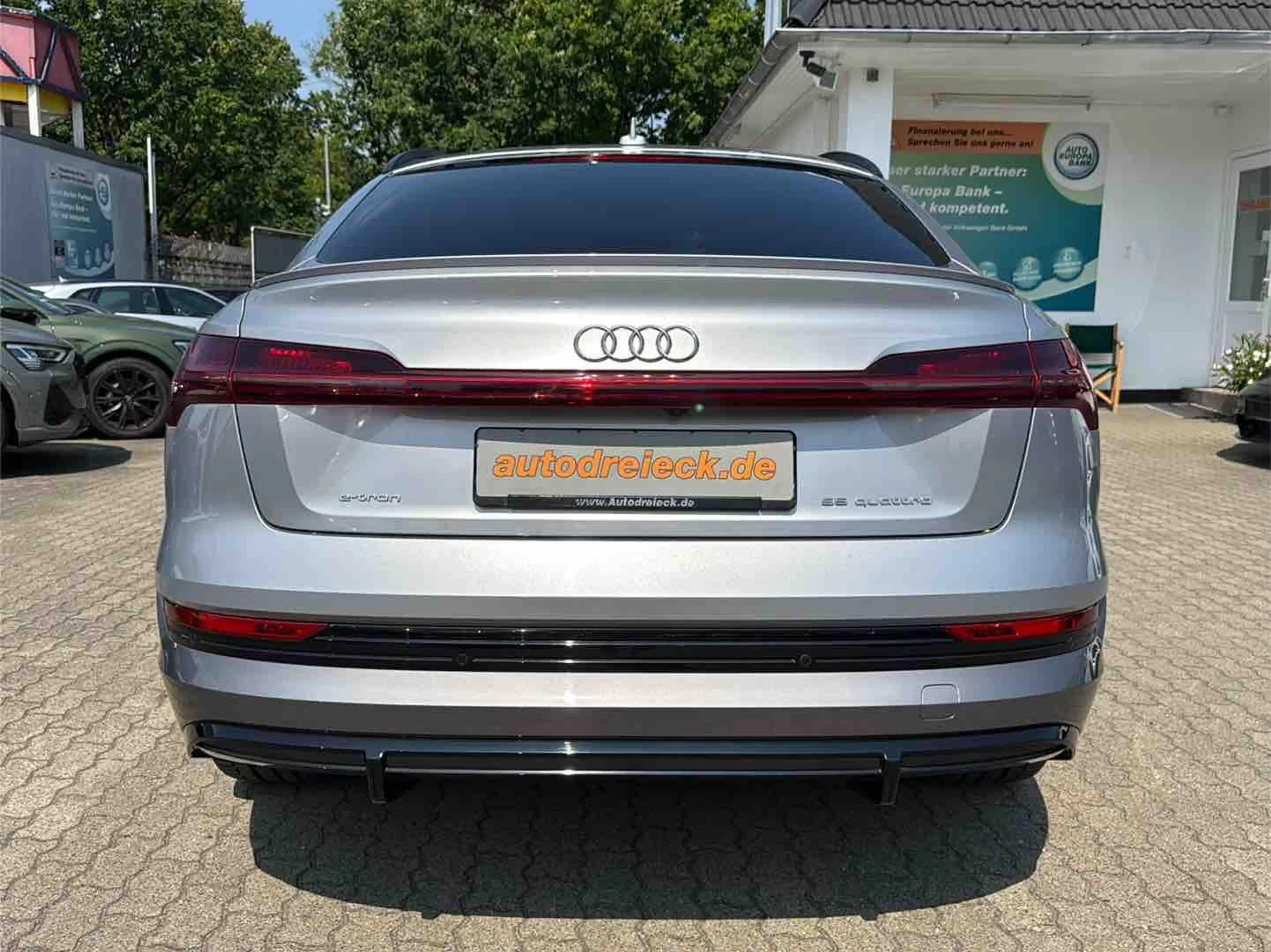Audi e-tron Sportback 55 2x S line ACC AHK HuD PANO — photo 8