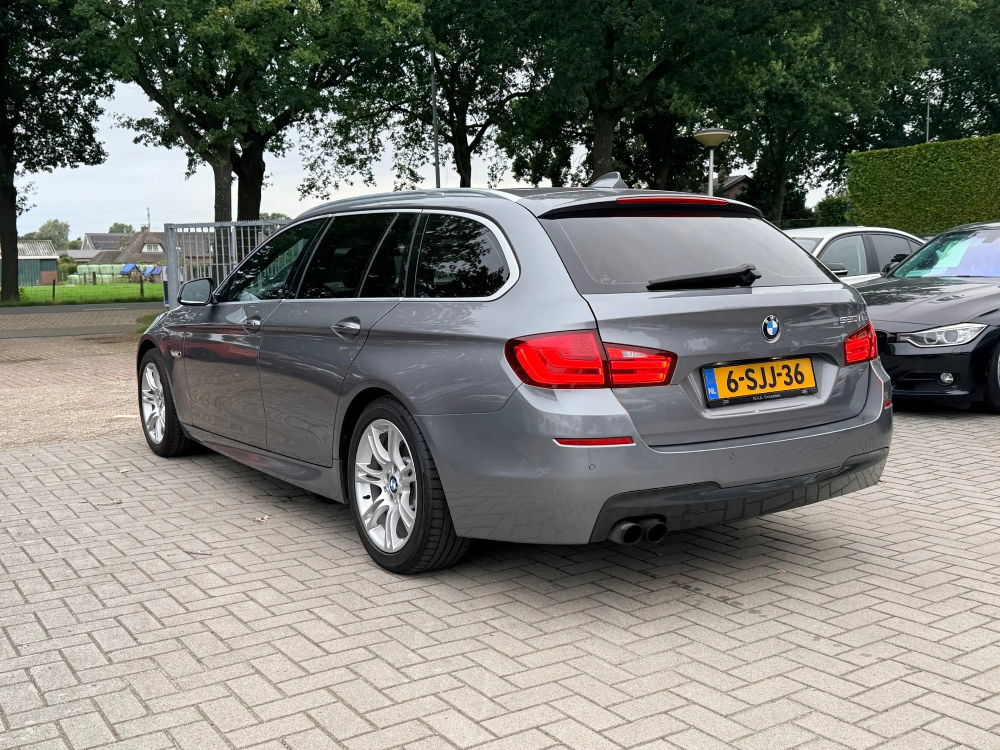 BMW 520 5-serie Touring 520i Executive M Sport. — photo 10