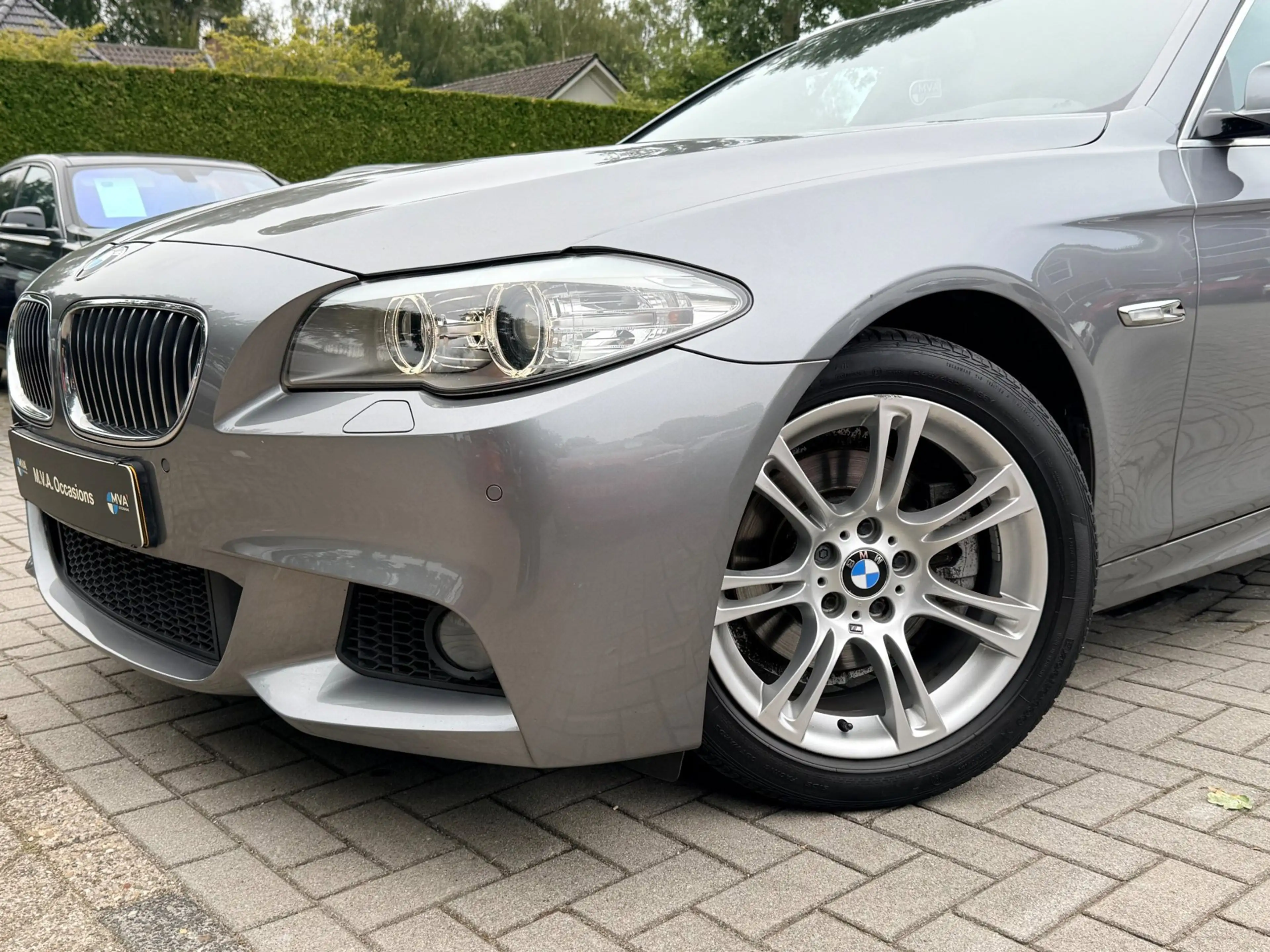BMW 520 5-serie Touring 520i Executive M Sport. — photo 3