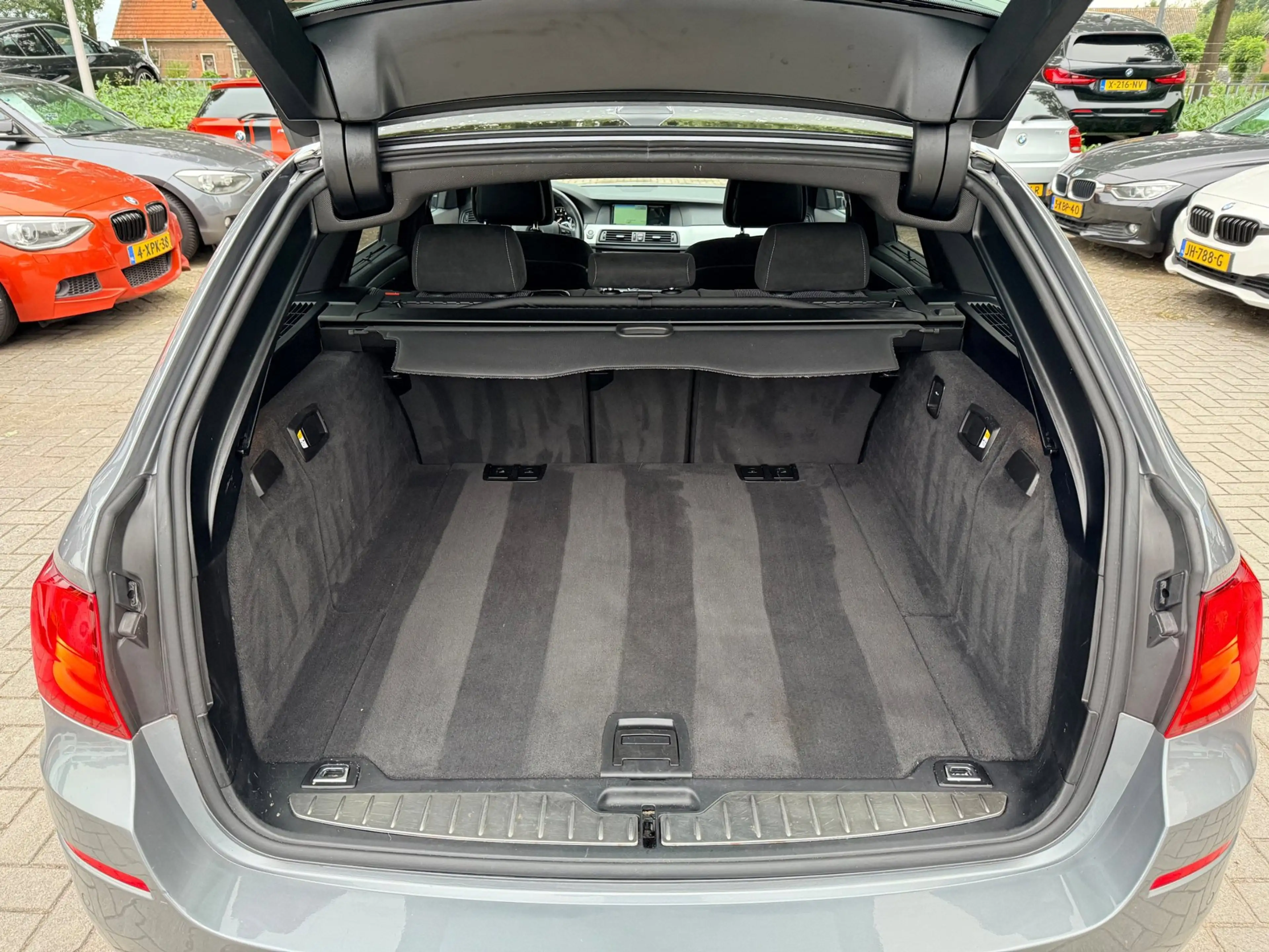 BMW 520 5-serie Touring 520i Executive M Sport. — photo 14