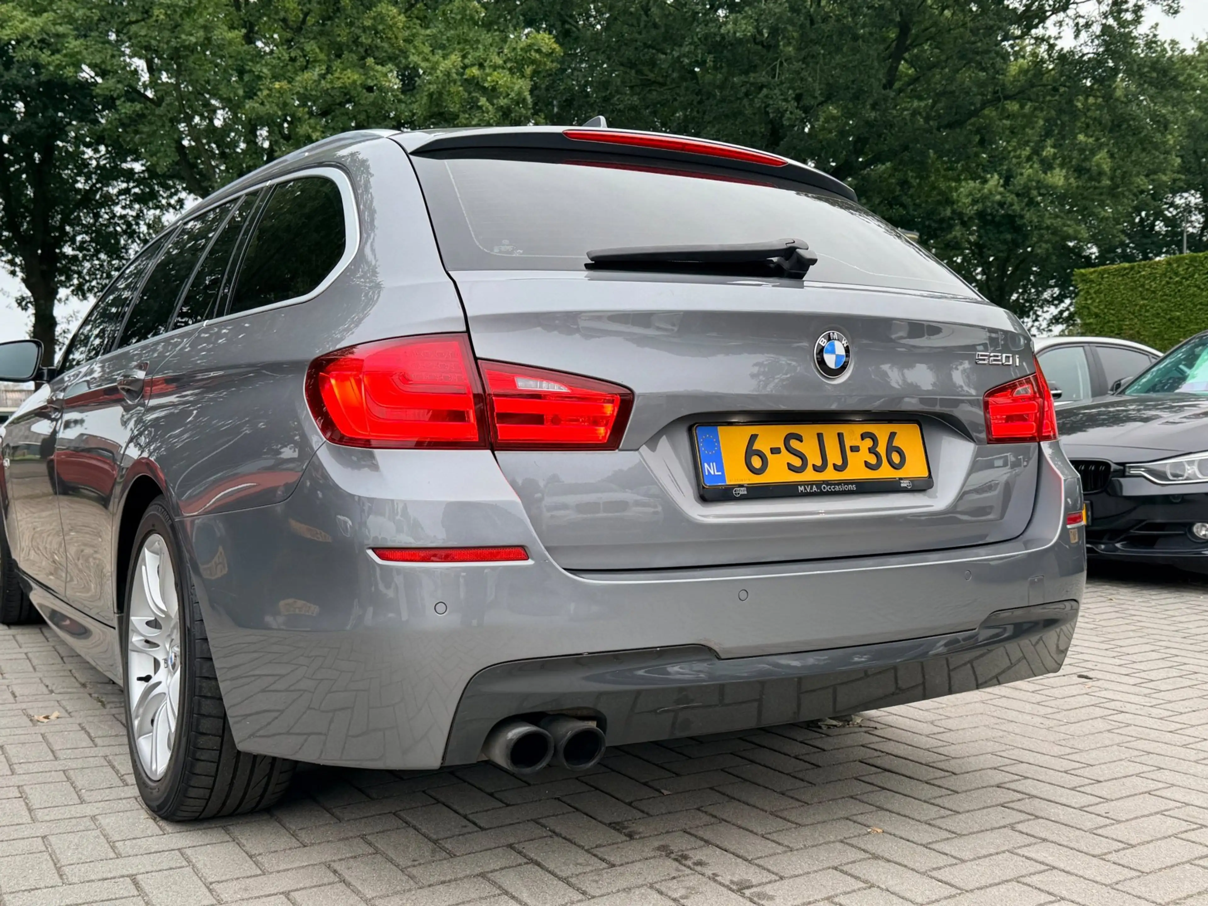 BMW 520 5-serie Touring 520i Executive M Sport. — photo 11