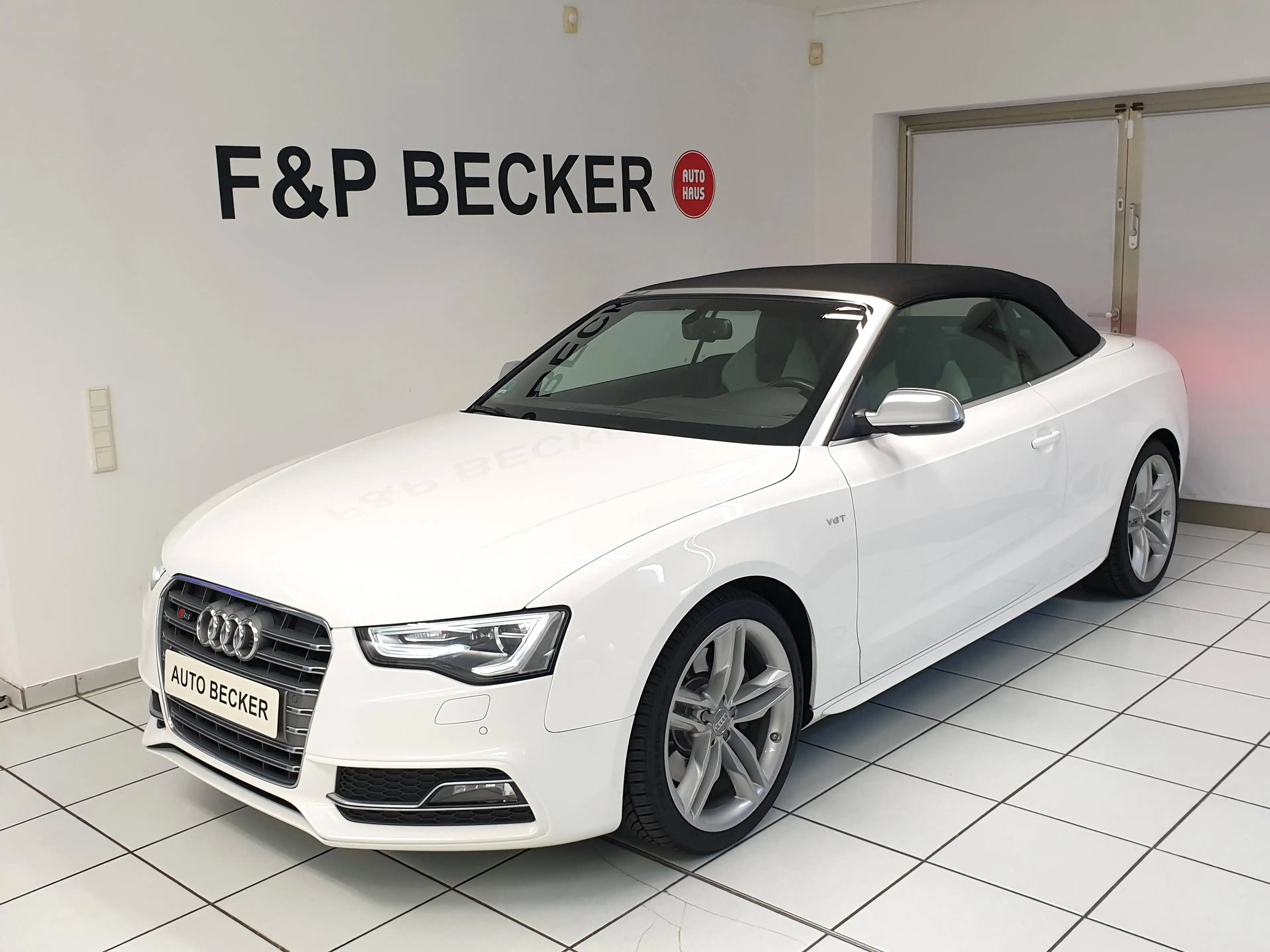 Audi S5 3.0 TFSI Cabrio S Tronic Quattro 2.Hand Scheckheft — photo 2