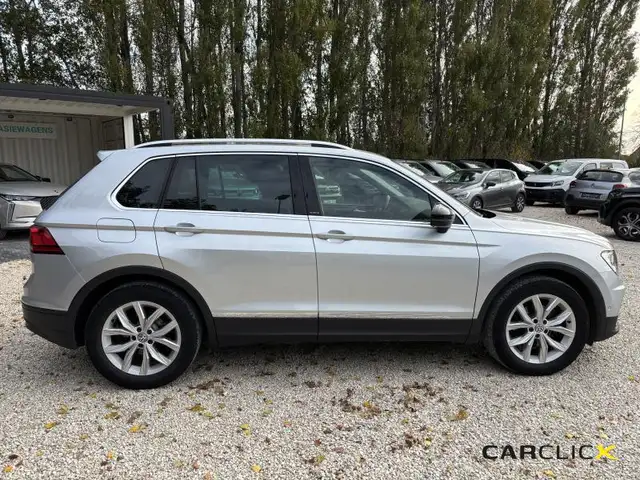 Volkswagen Tiguan view 6