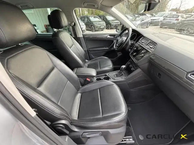 Volkswagen Tiguan view 9