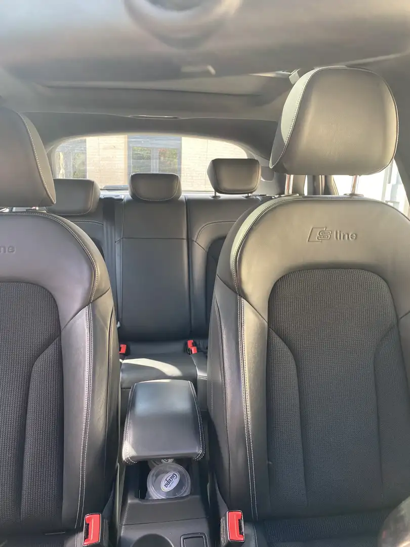 Audi Q3 2.0 TDI 150 ch S tronic 7 Quattro line - 2