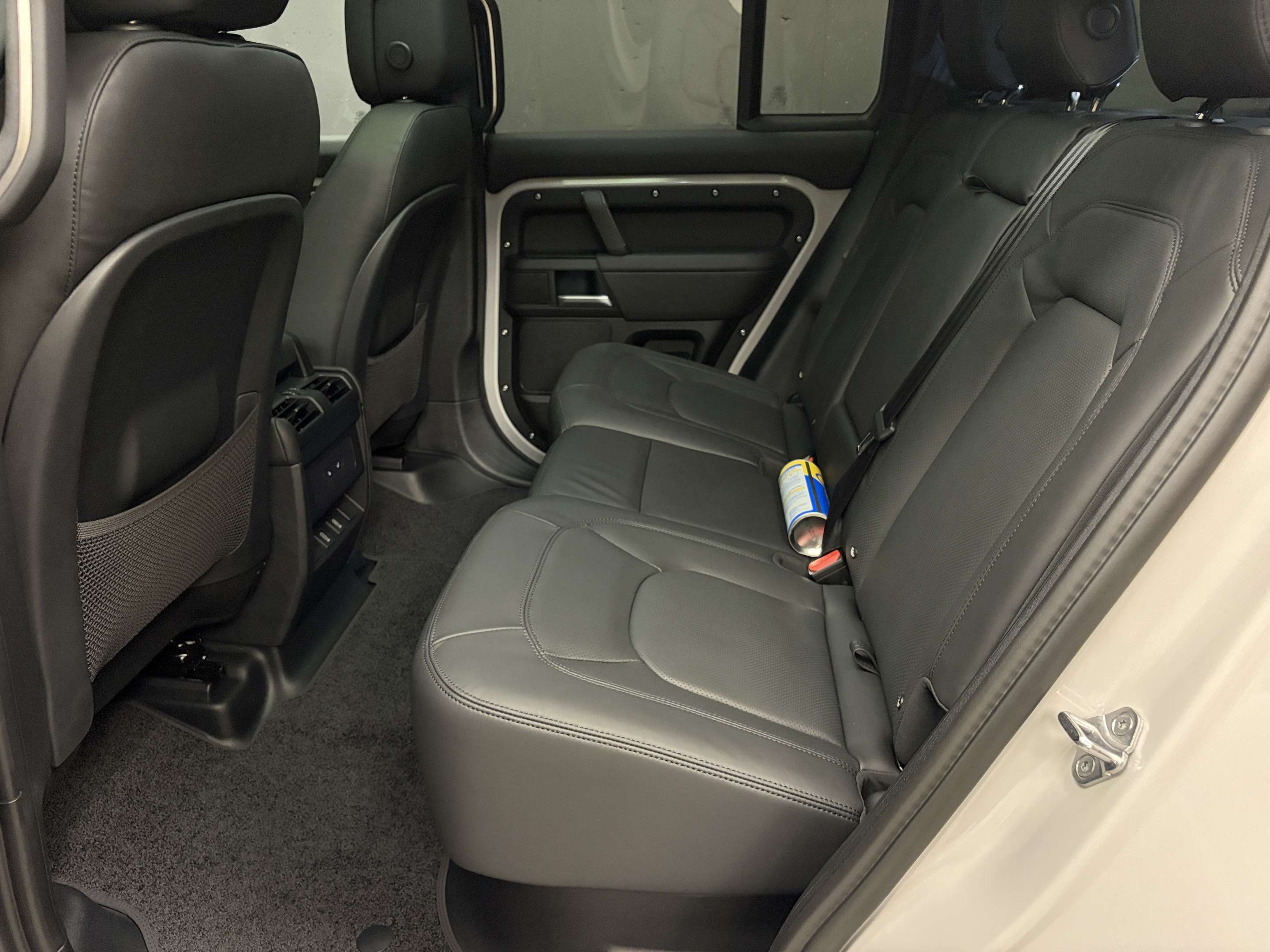 2026 Land Rover Defender S thumb 12