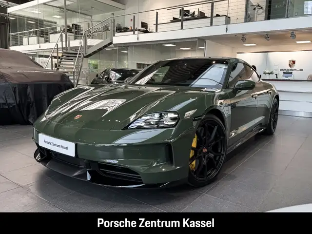 Porsche Taycan GTS Burmester HA-Lenkung HeadUp SoftClose