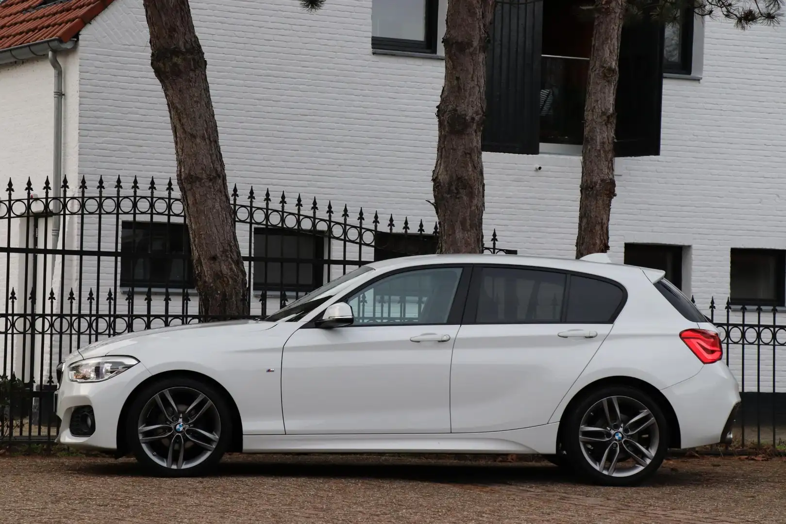 BMW 118 1-serie 118i M Sport |PDC |Voorstoelen verwarmd |A Blanc - 2