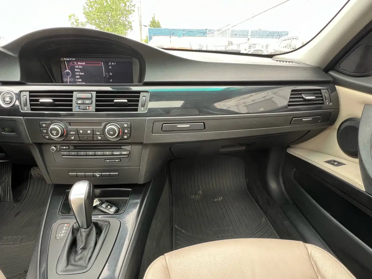 BMW 3 Series photo BMW 3 Series