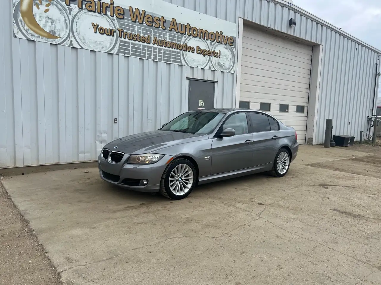 BMW 3 Series photo BMW 3 Series
