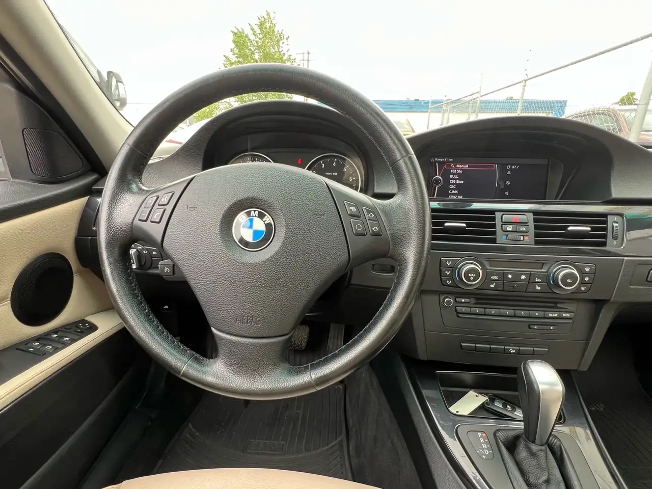 BMW 3 Series photo BMW 3 Series