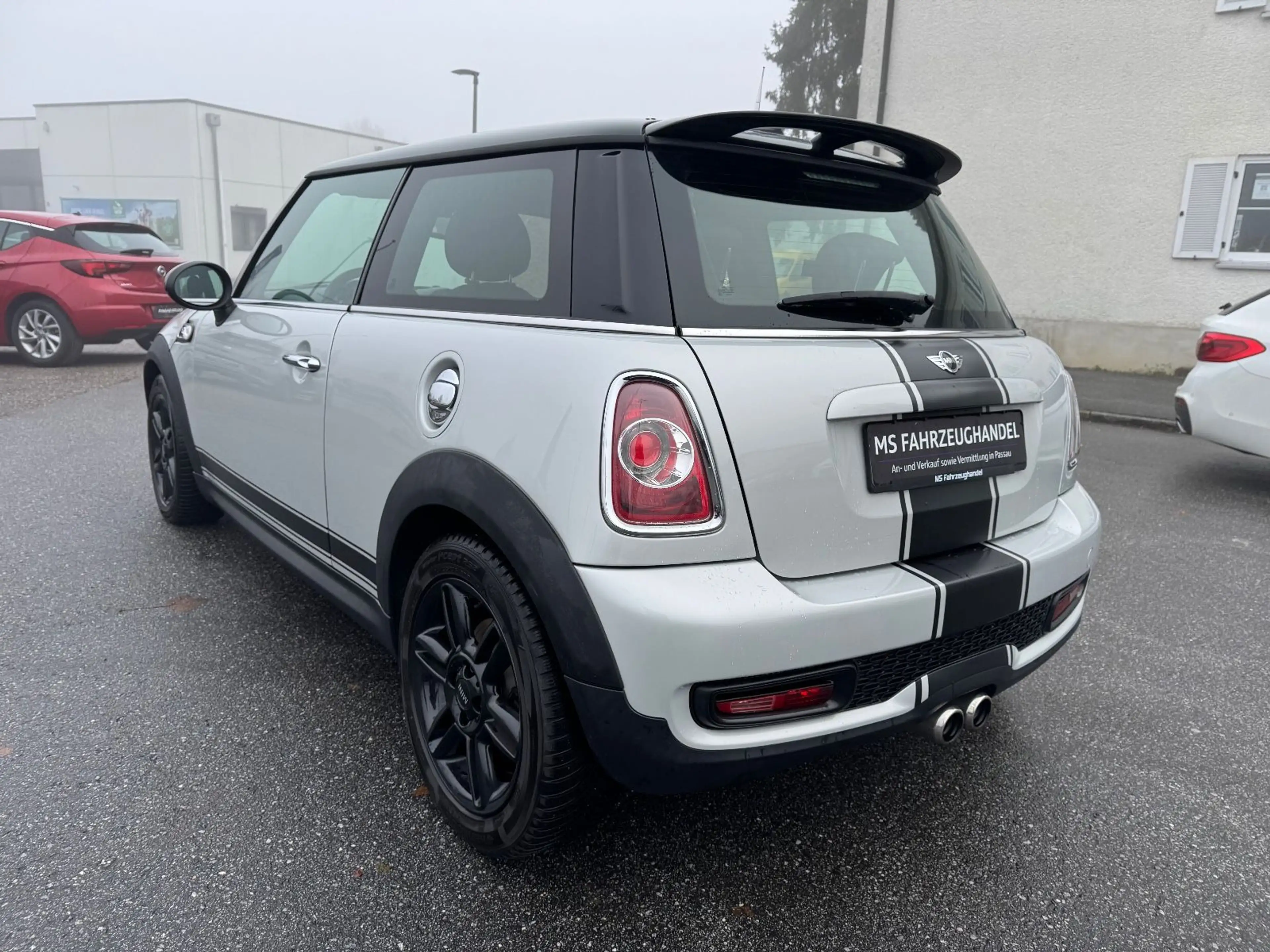 MINI Cooper S COOPER S Automatik *TÜV 03/28*Klima*8fach* — photo 7