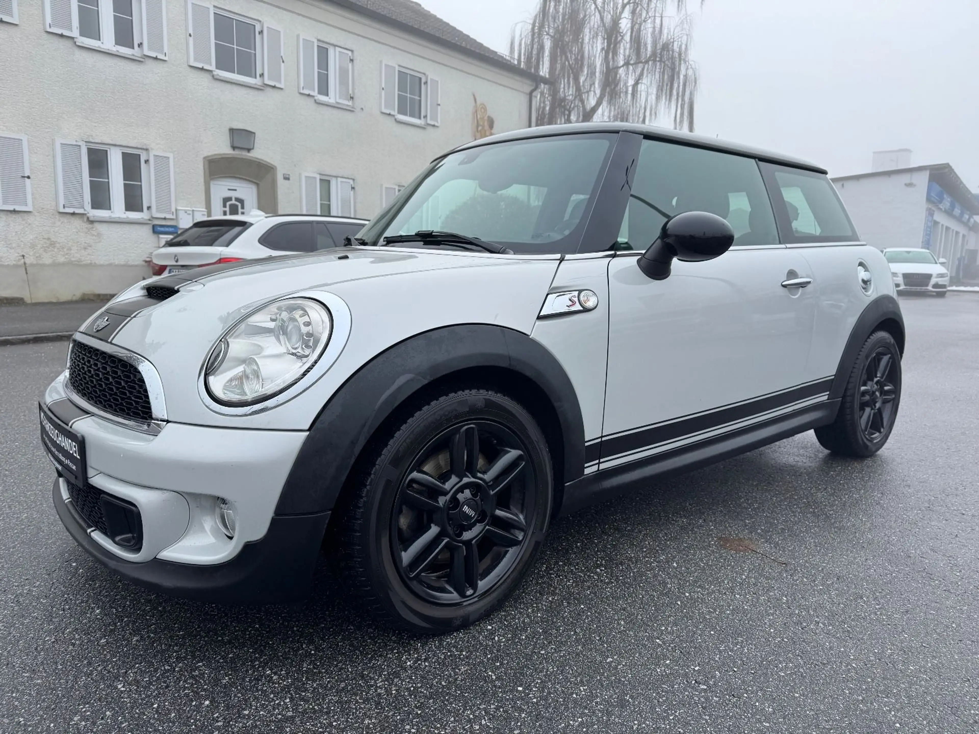 MINI Cooper S COOPER S Automatik *TÜV 03/28*Klima*8fach* — photo 4