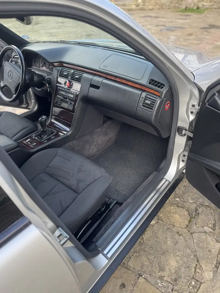Mercedes-Benz E 250 td Elegance, foto 12