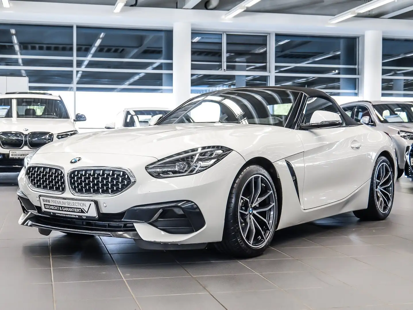 BMW Z4 sDrive20i A ACC NAVI LED Sound Syst. PDC V+H Weiß - 2
