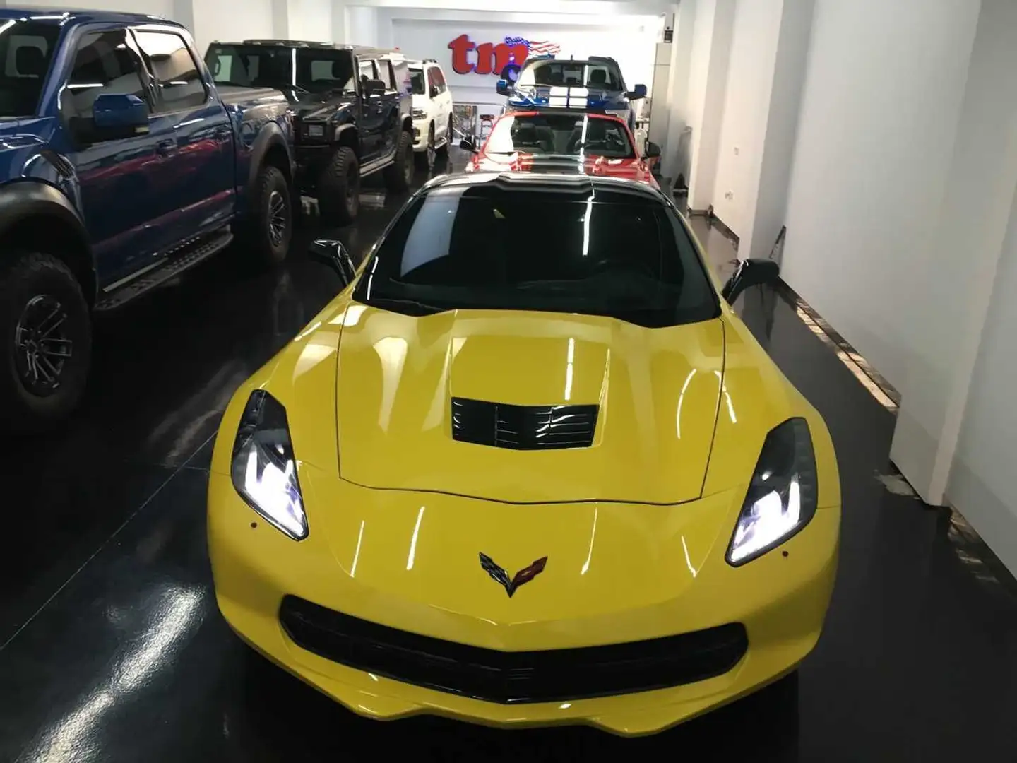 Chevrolet Corvette Z51 Жовтий - 2