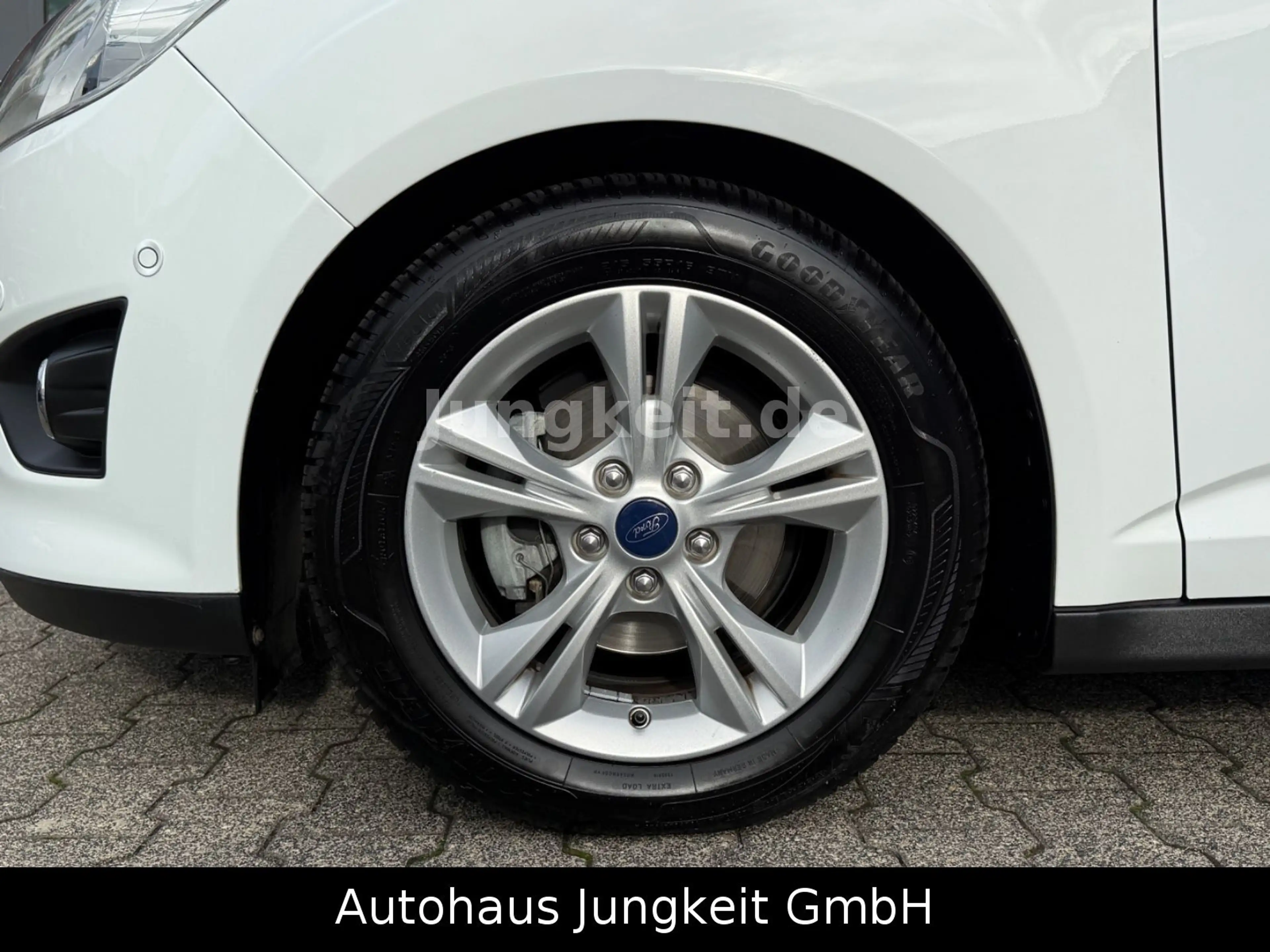 Ford C-Max Sync Edition *Navigation*Tüv Neu* — photo 9