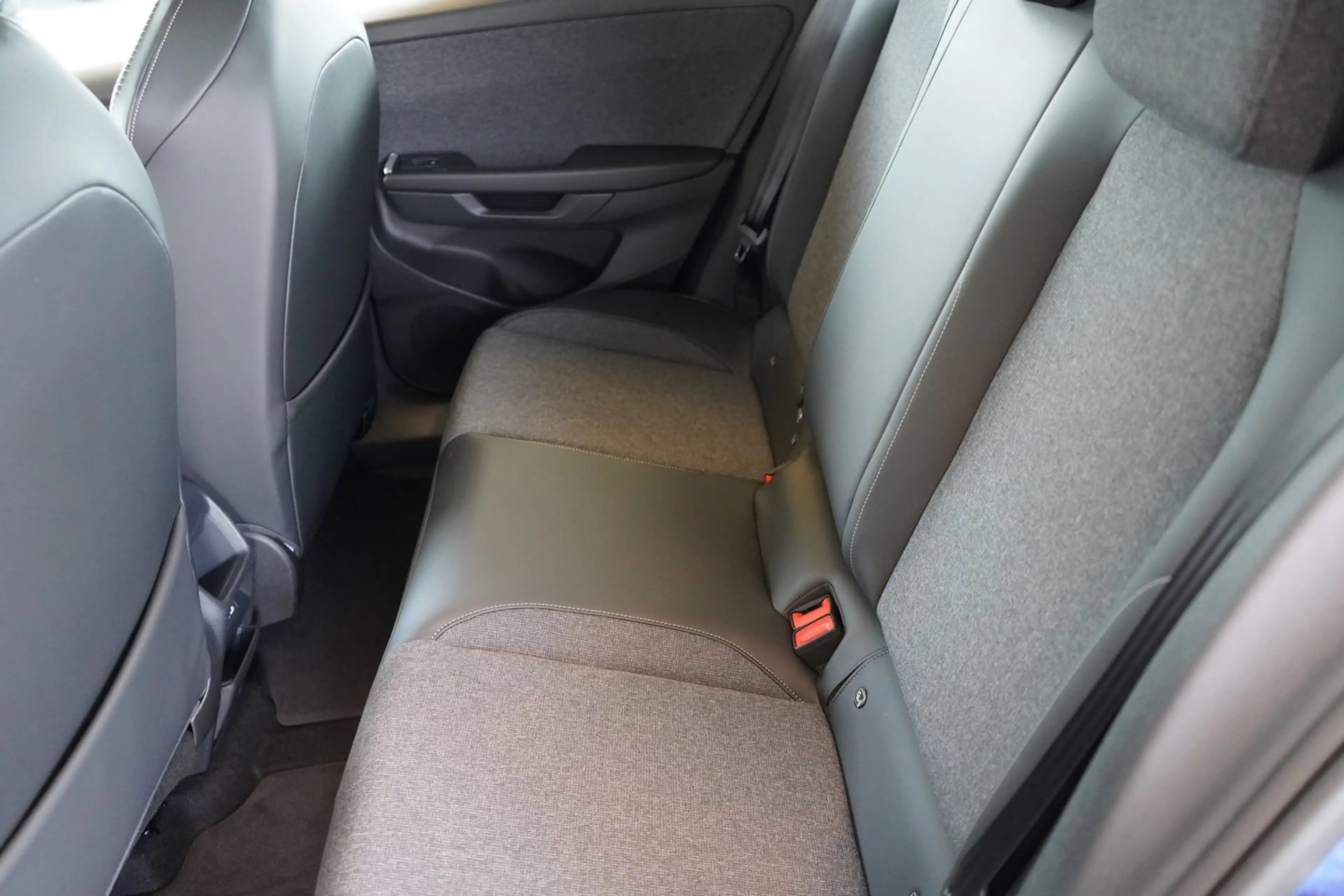 Volkswagen ID. Polo VW ID. Polo Style Edition+ 155 kW - 52 kWh — photo 6