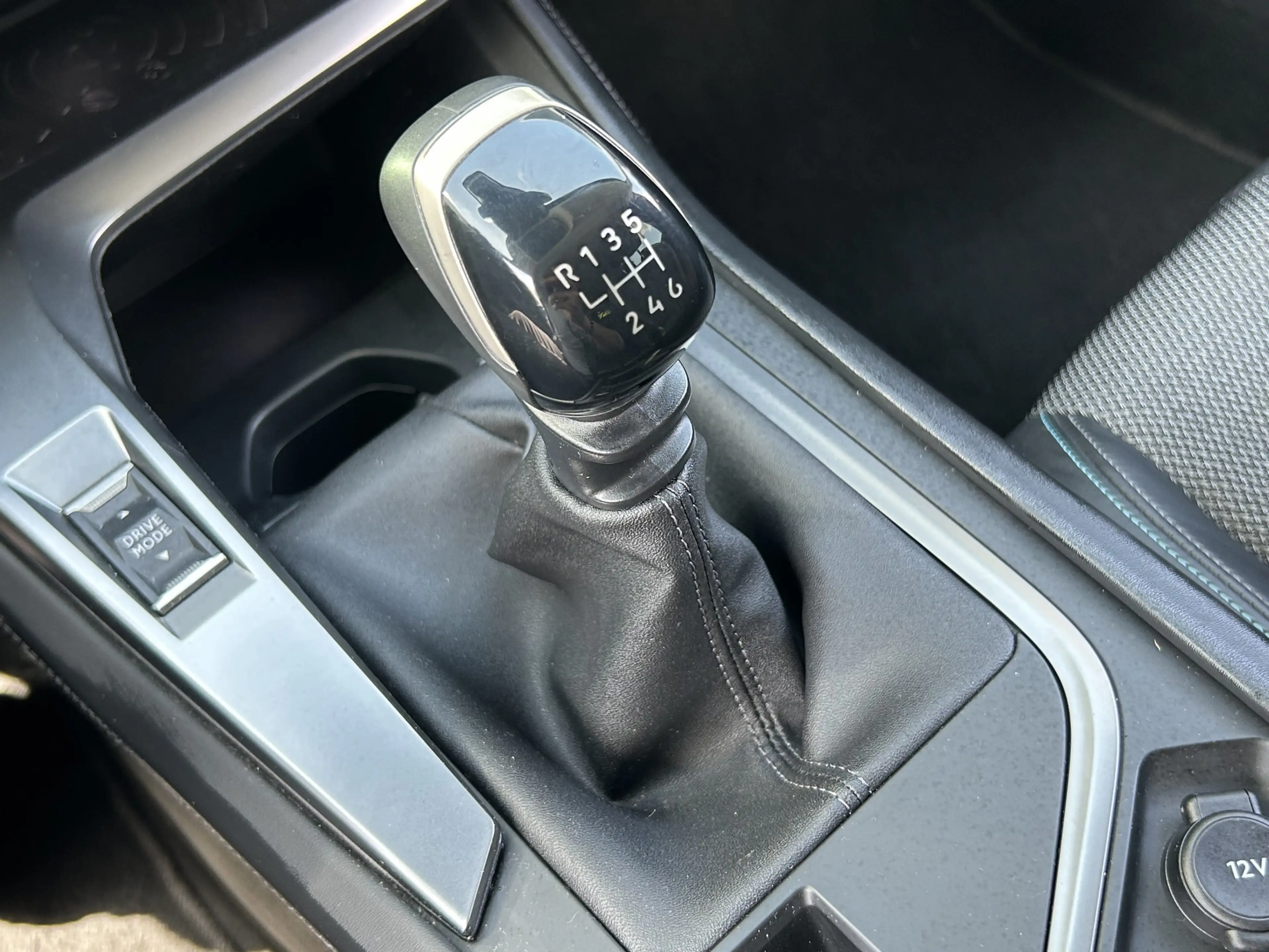 Peugeot 308 SW BWJ 2022 | 1.2PT 131PK Allure Pack Business | C — photo 14