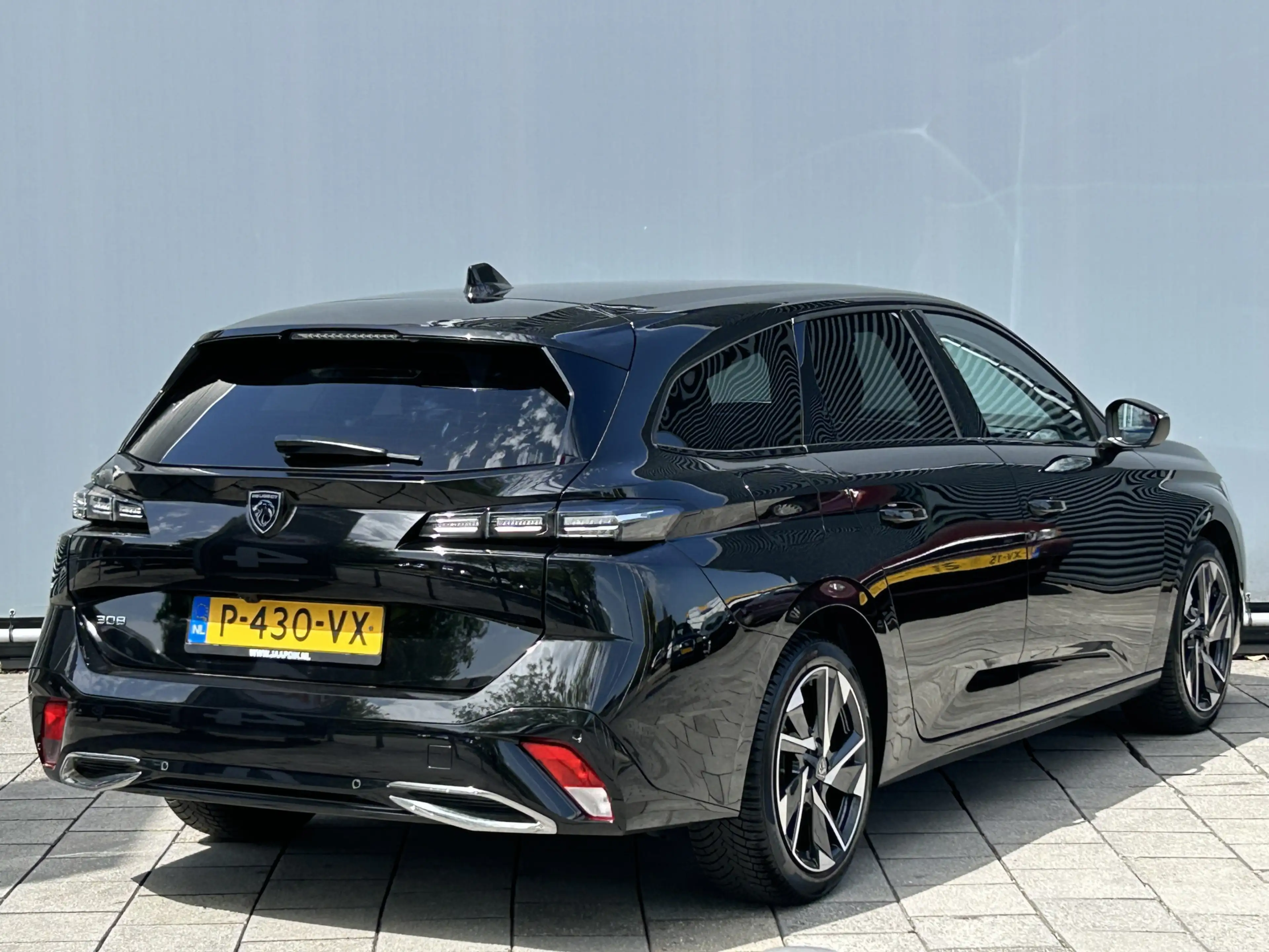 Peugeot 308 SW BWJ 2022 | 1.2PT 131PK Allure Pack Business | C — photo 2