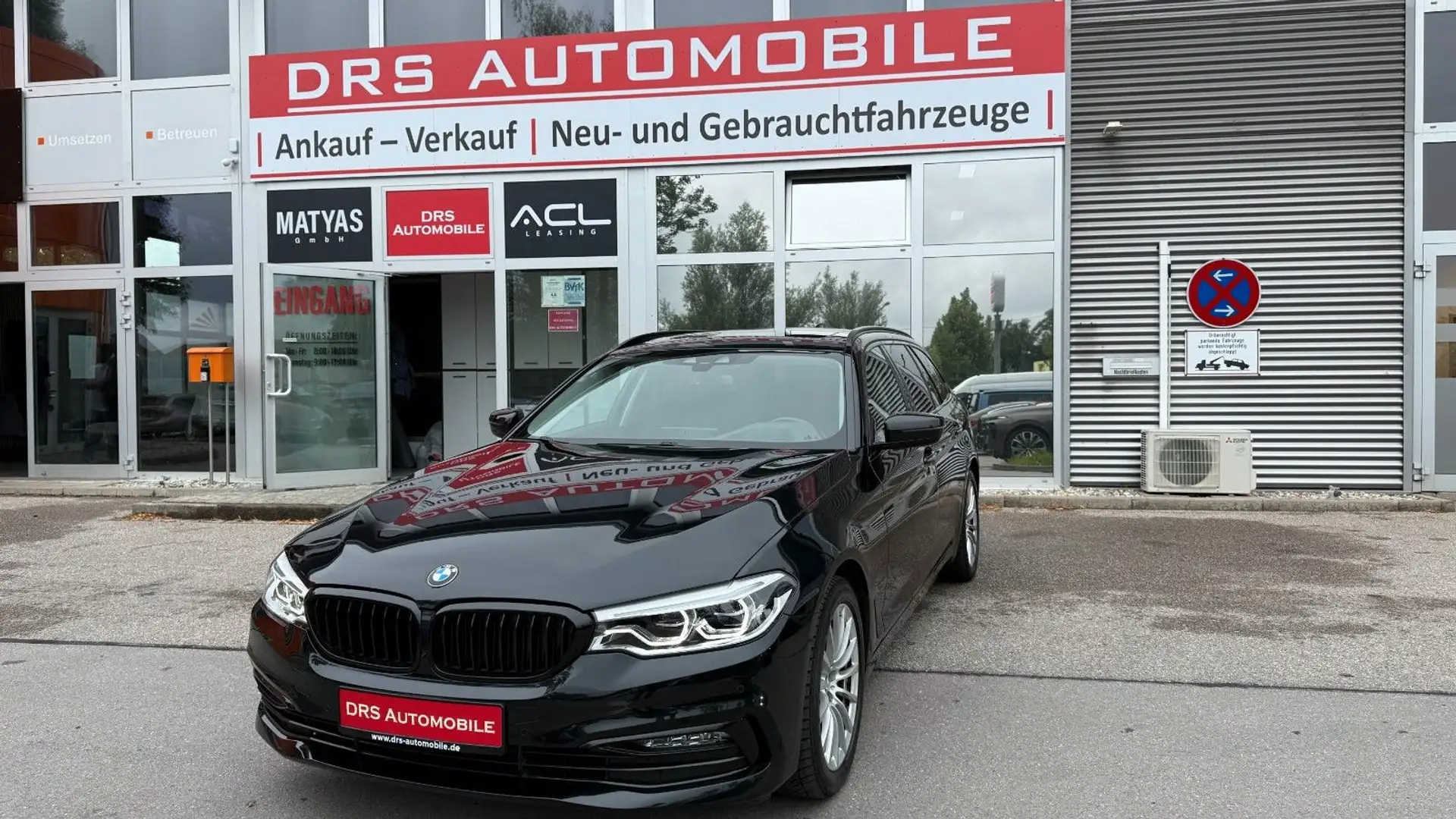 BMW 530 d xDrive Sport Line/HeadUp/Pano/Kamera/Leder Zwart - 1