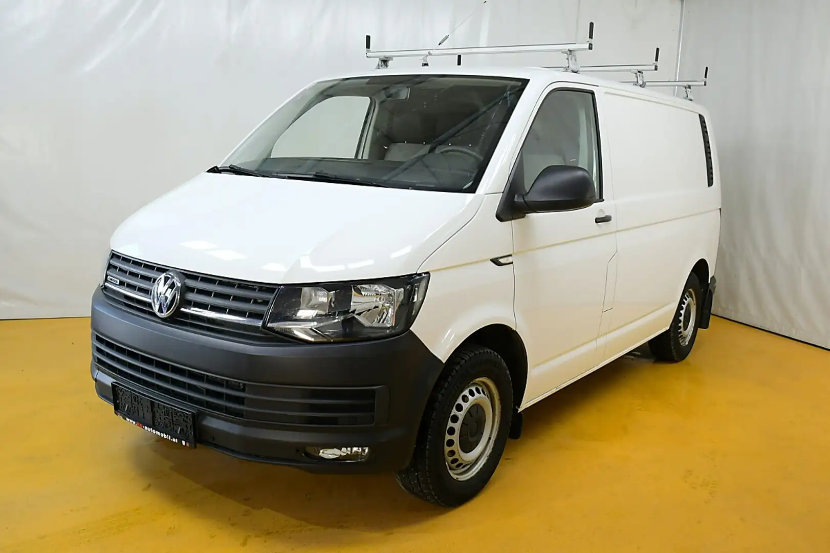 Volkswagen T6 Transporter T6 Kastenwagen KR 2,0 TDI 4Motion BMT AHK Regale Weiß - 1