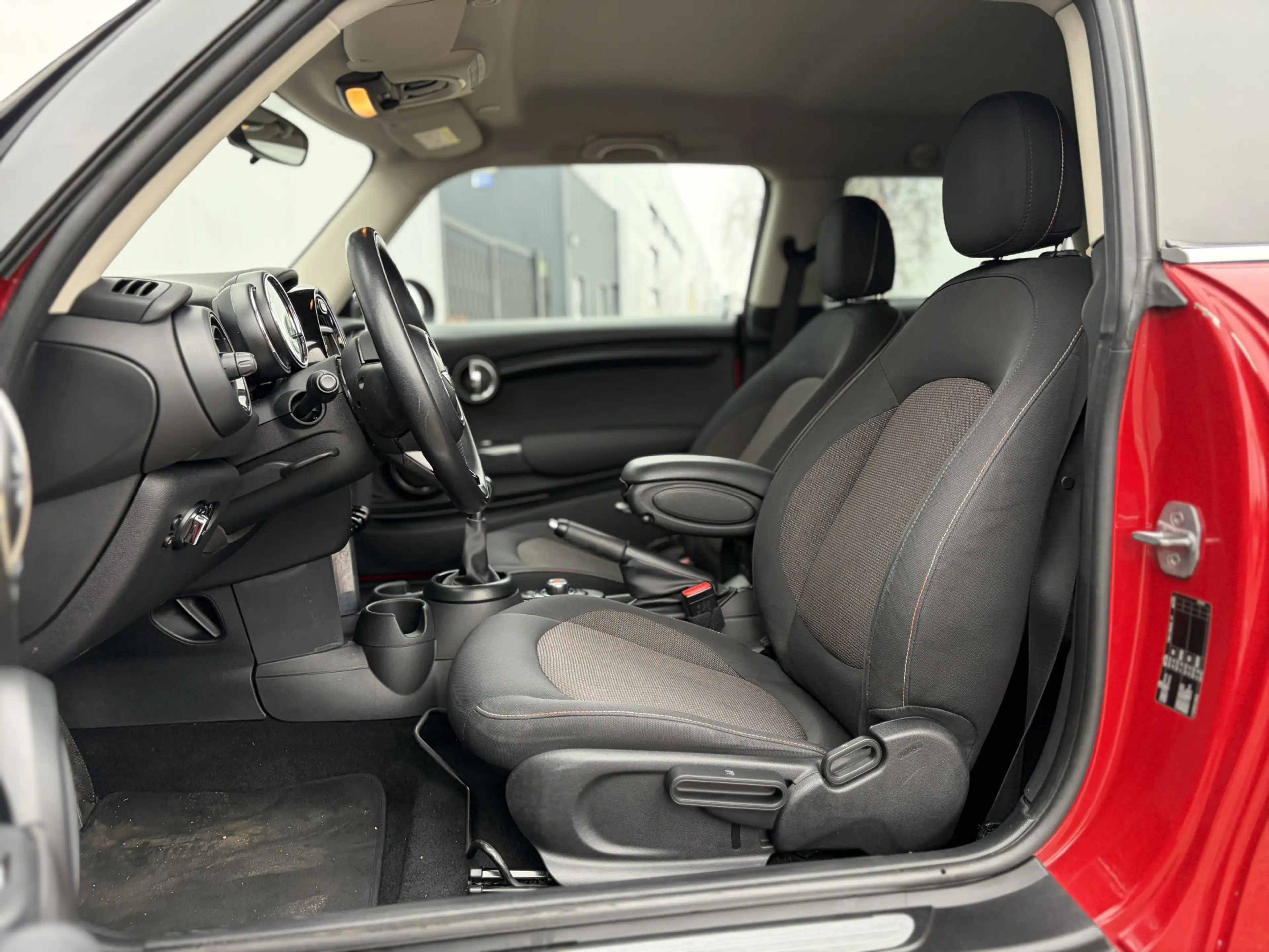 MINI Cooper Mini 1.5 Business 136pk | Nieuwe apk | Dealer onde — photo 10