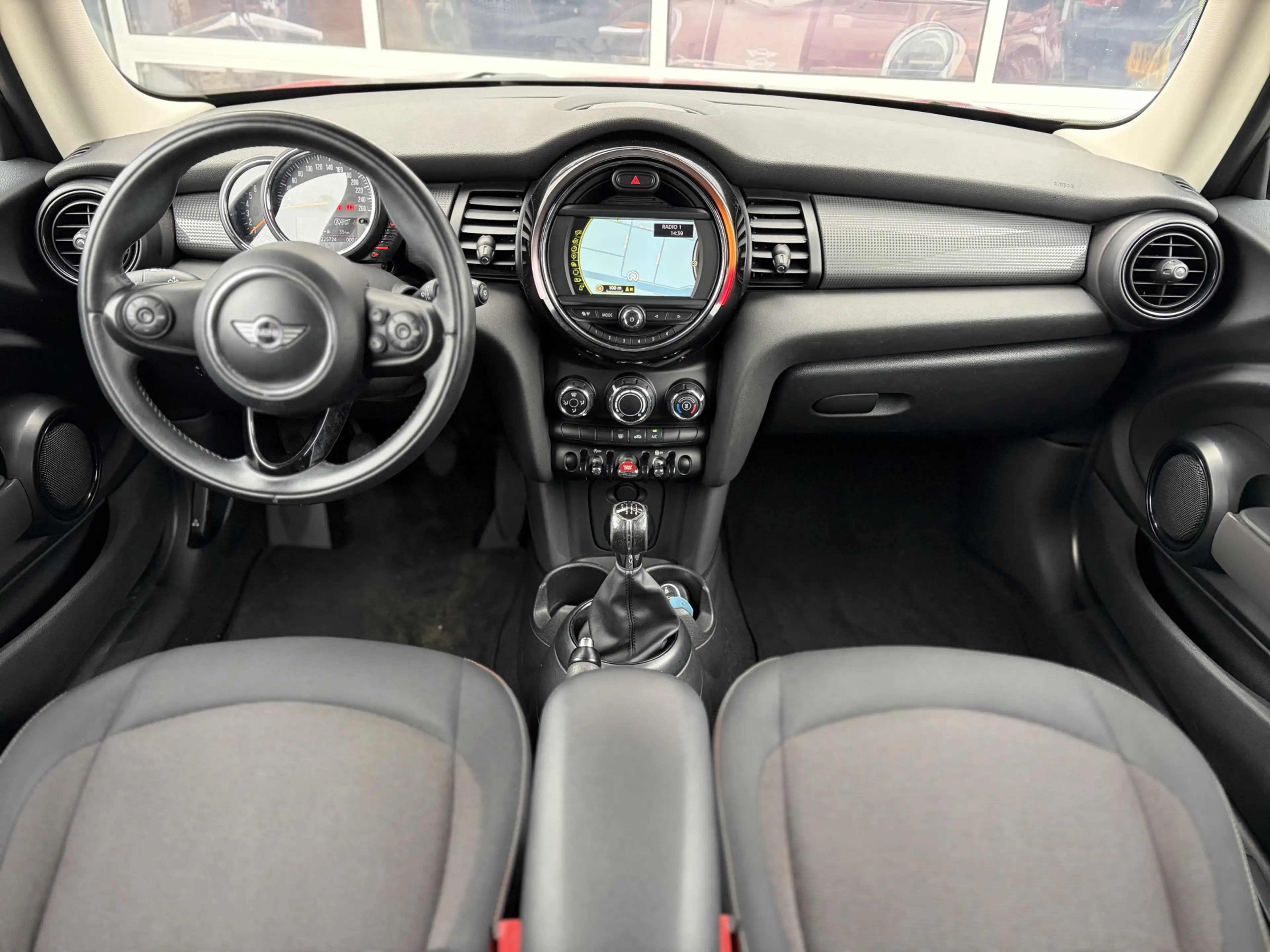 MINI Cooper Mini 1.5 Business 136pk | Nieuwe apk | Dealer onde — photo 6