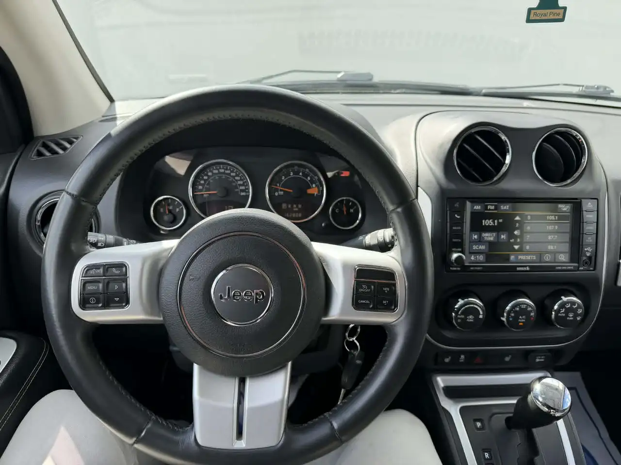 Jeep Compass снимка Jeep Compass