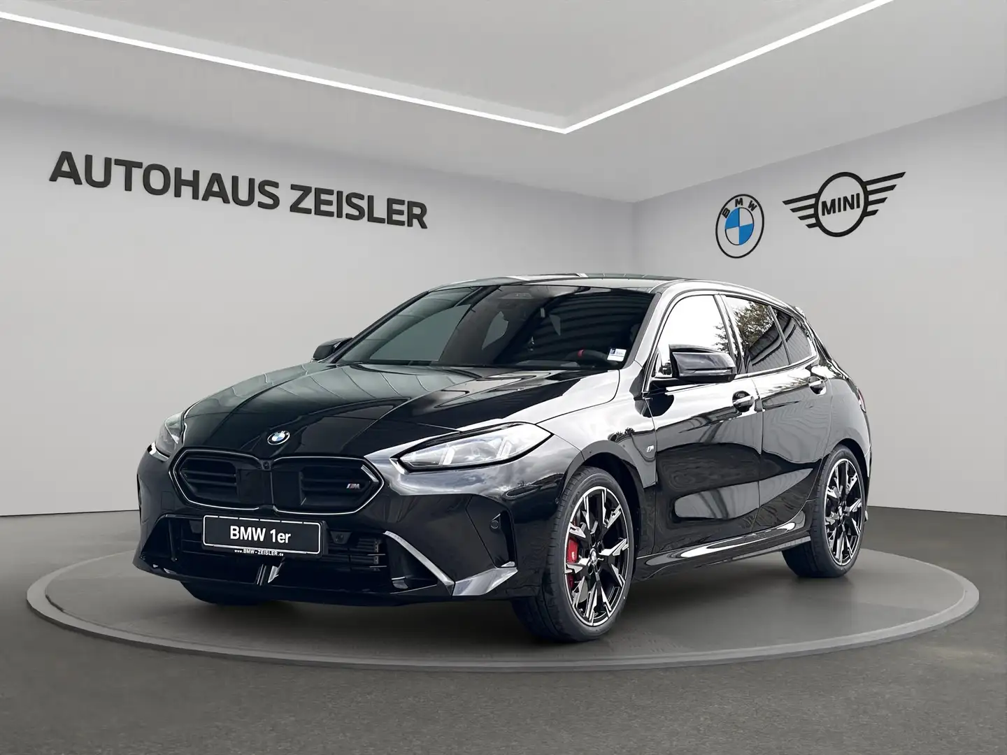 BMW 135 M135 xDrive M Sport Pro 19"LM AHK el. Sitze H/K RF Schwarz - 1