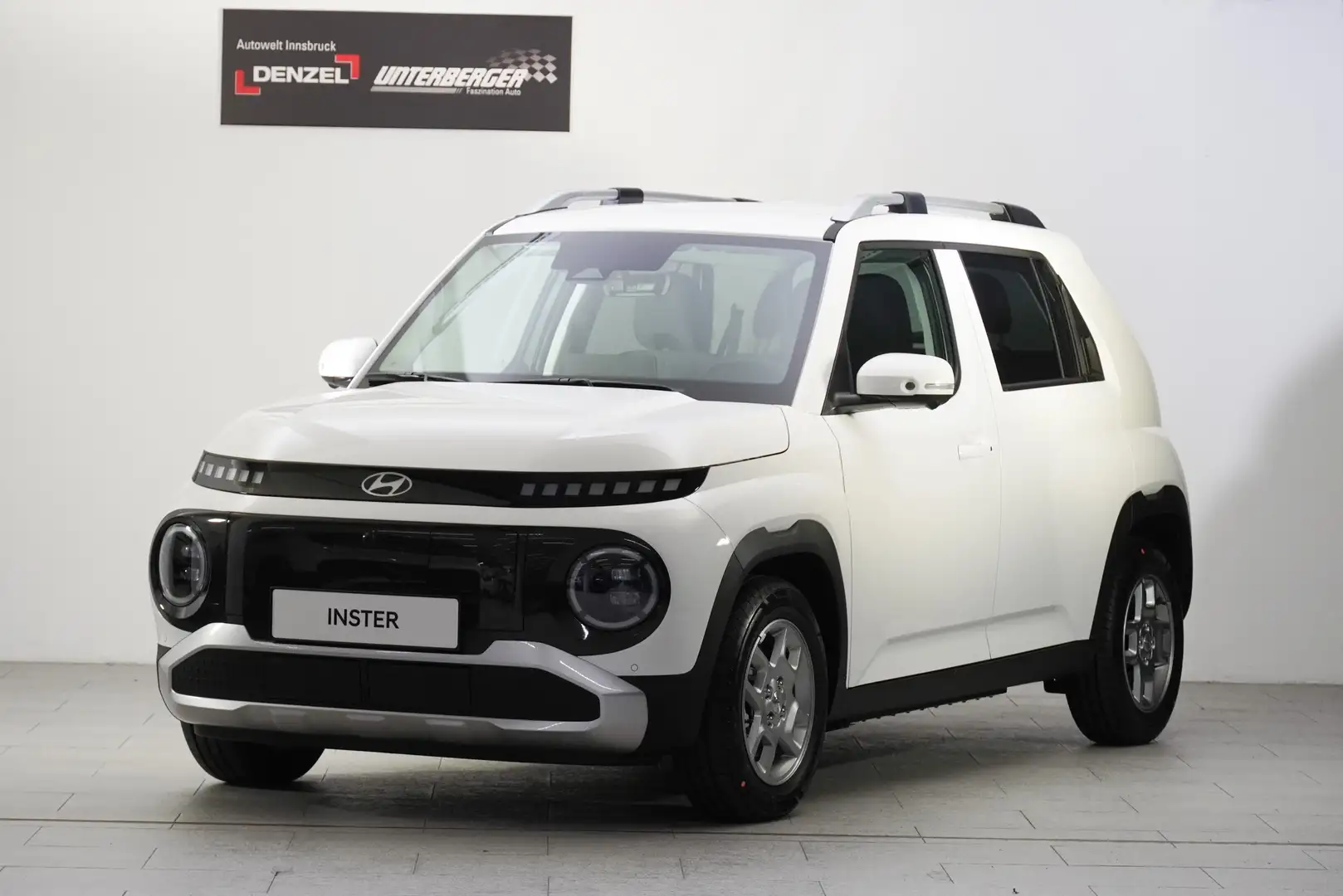 Hyundai Inster Trend Line 49kWh Weiß - 2