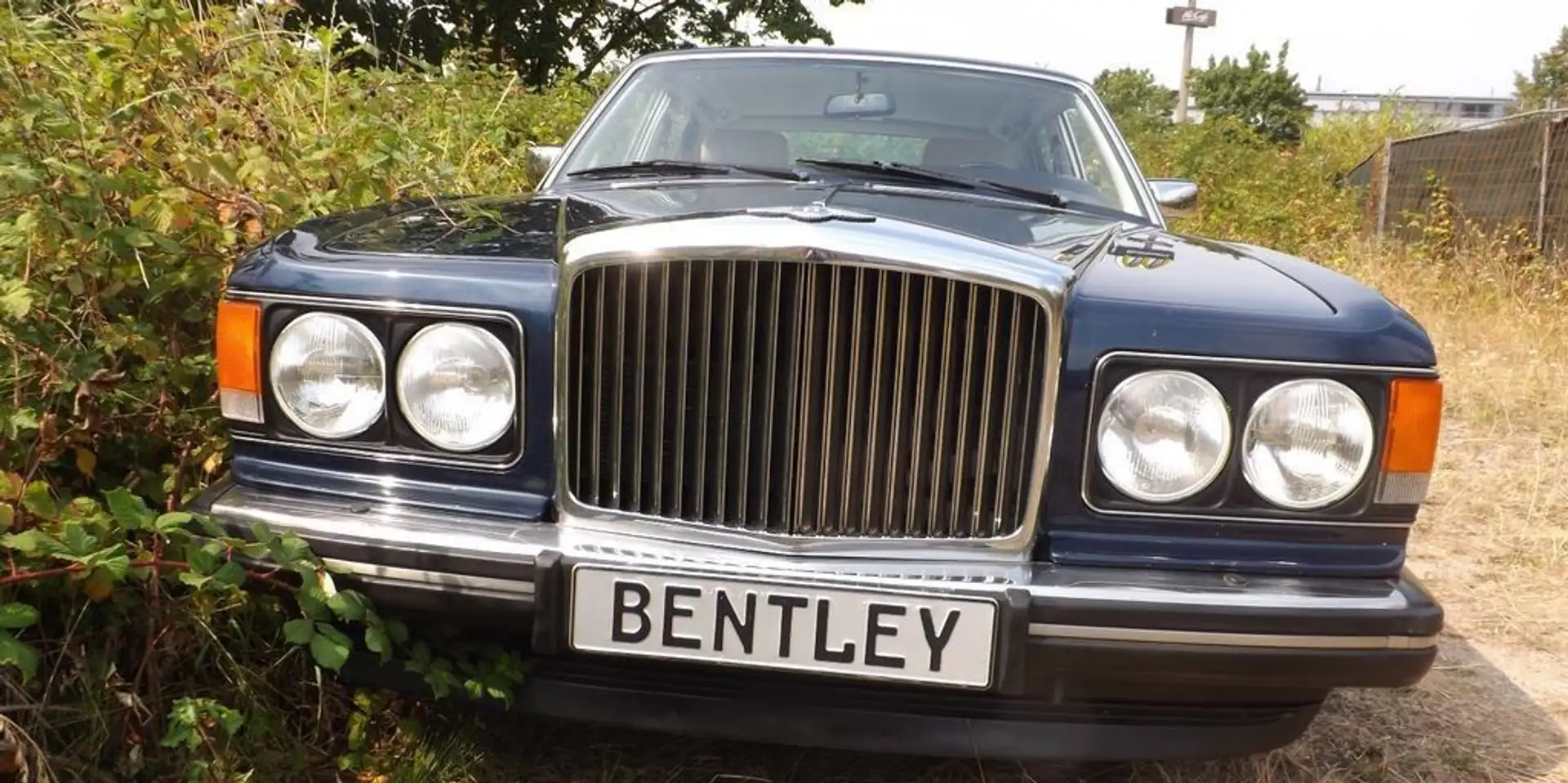 Bentley Eight ....."rare, sophisticated and very british" Blau - 2