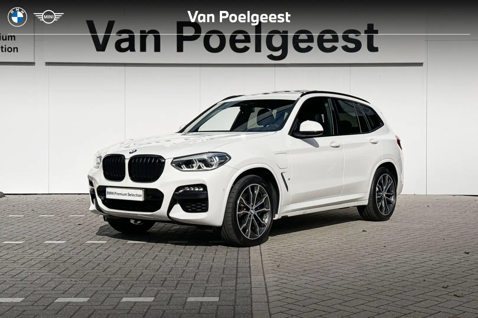 BMW X3 xDrive30e | M Sport | Harman Kardon | Panoramadak Weiß - 1