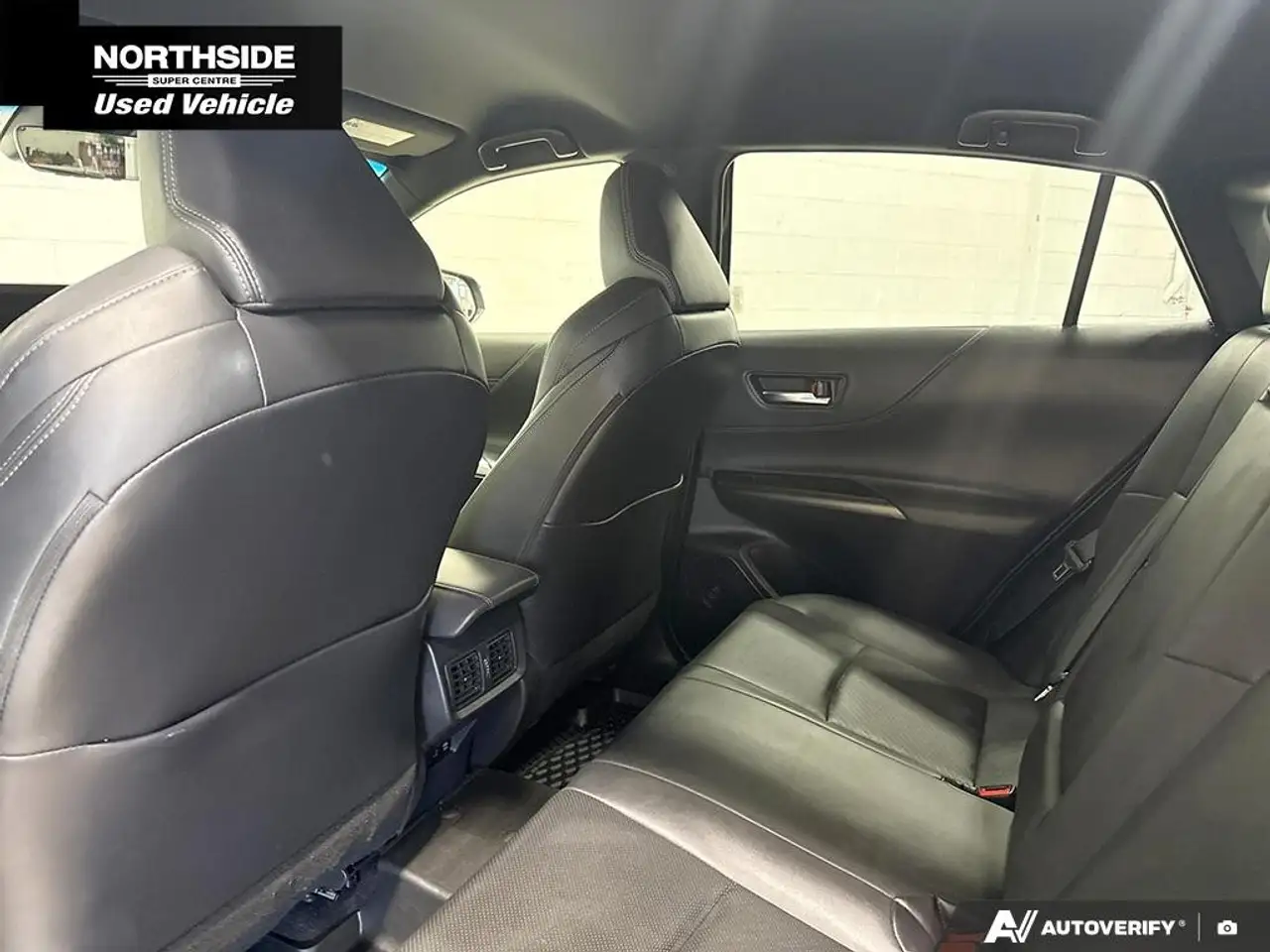Toyota Venza снимка Toyota Venza