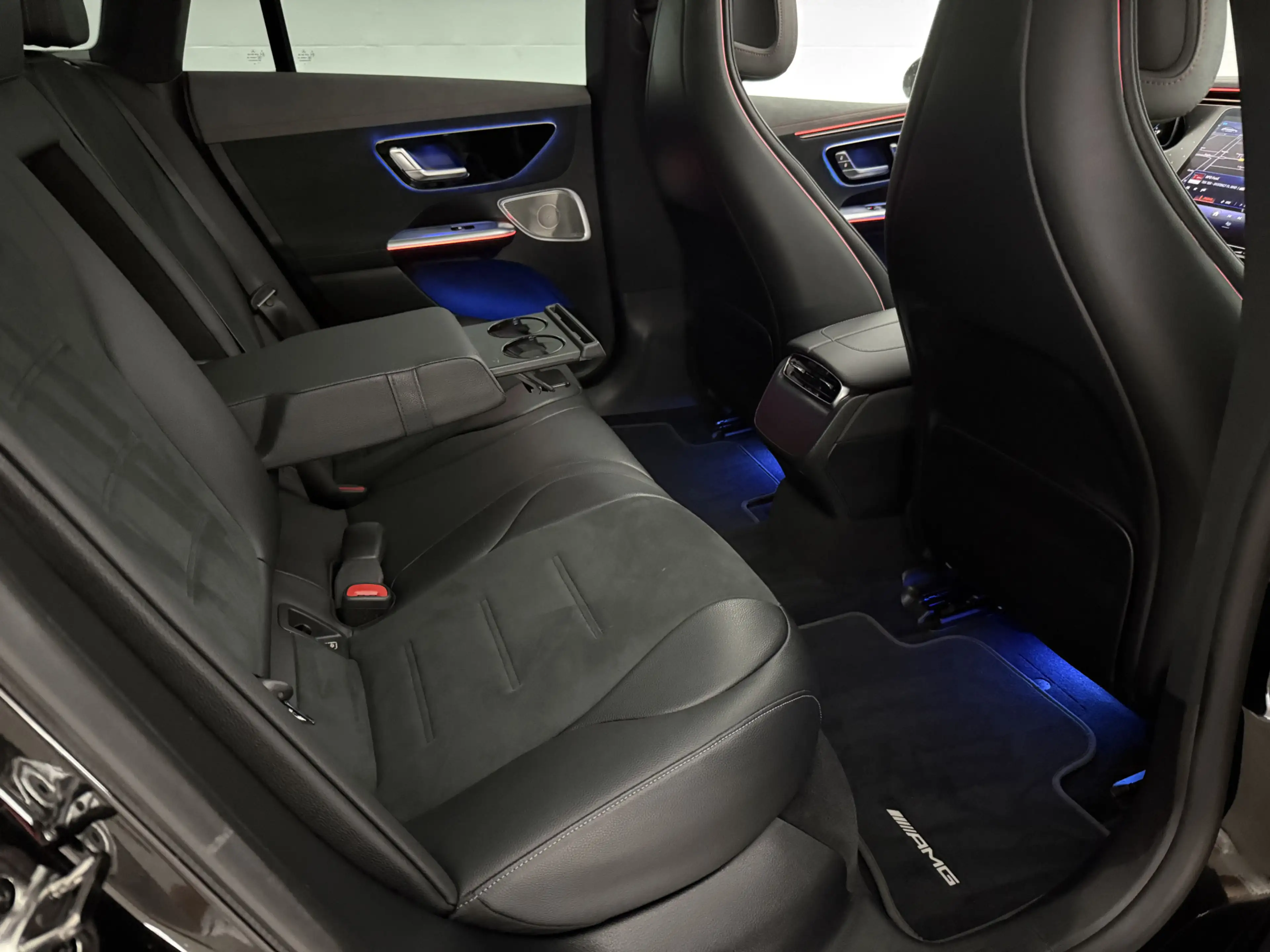 Mercedes-Benz EQE 350 350+ Launch Edition AMG Line 91 kWh | Snelladen | — photo 45