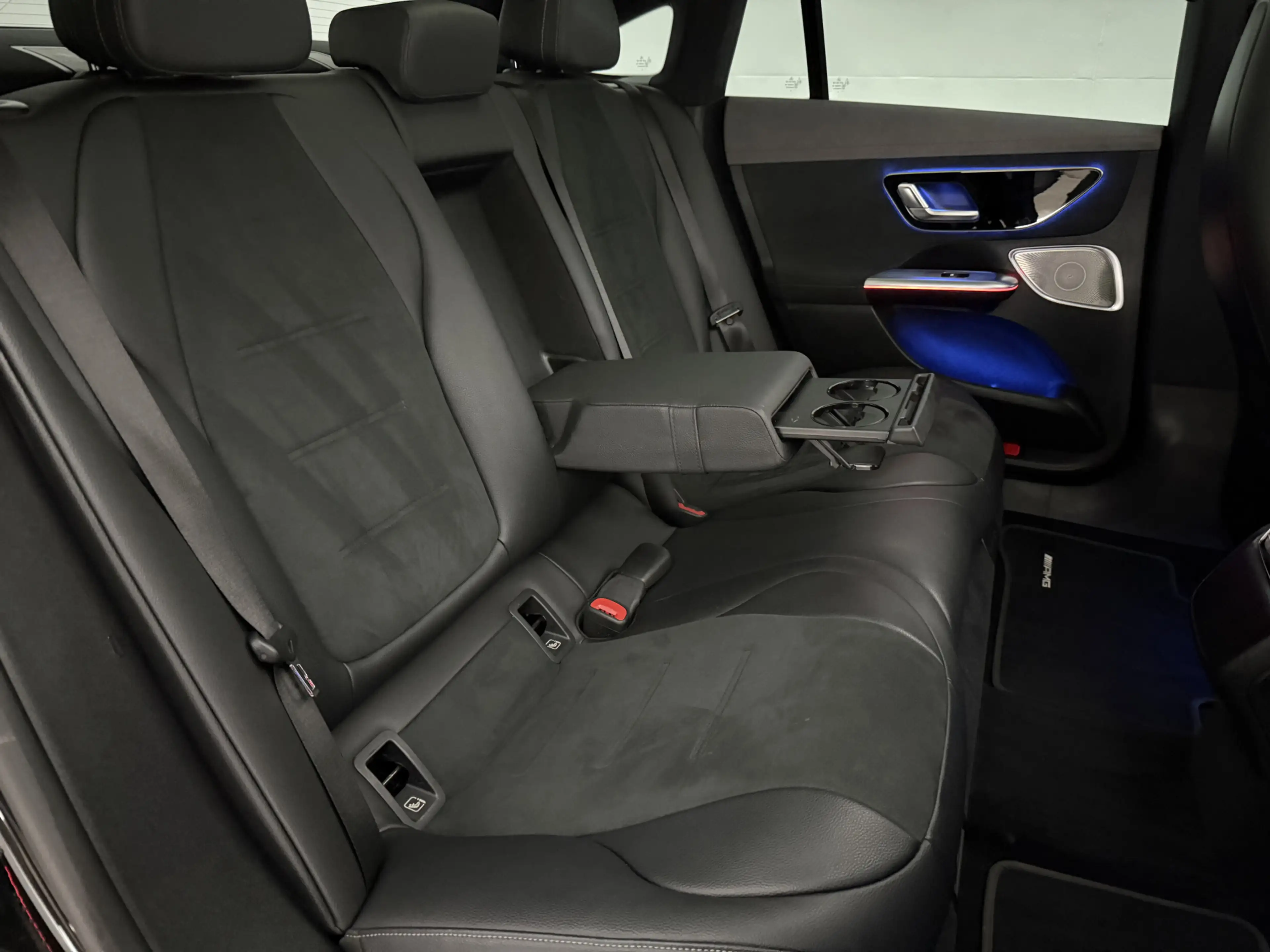 Mercedes-Benz EQE 350 350+ Launch Edition AMG Line 91 kWh | Snelladen | — photo 46
