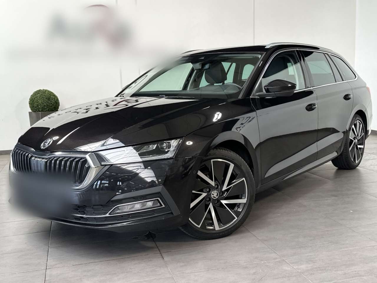Skoda-Octavia-Combi 2.0 TDI DSG Style NAV+LED+PANO+ACC