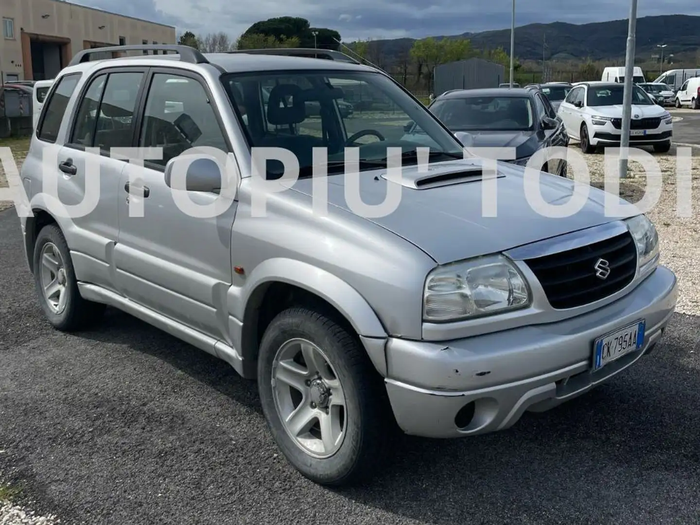 Suzuki Grand Vitara 5p 2.0 tdi c/abs Ezüst - 2