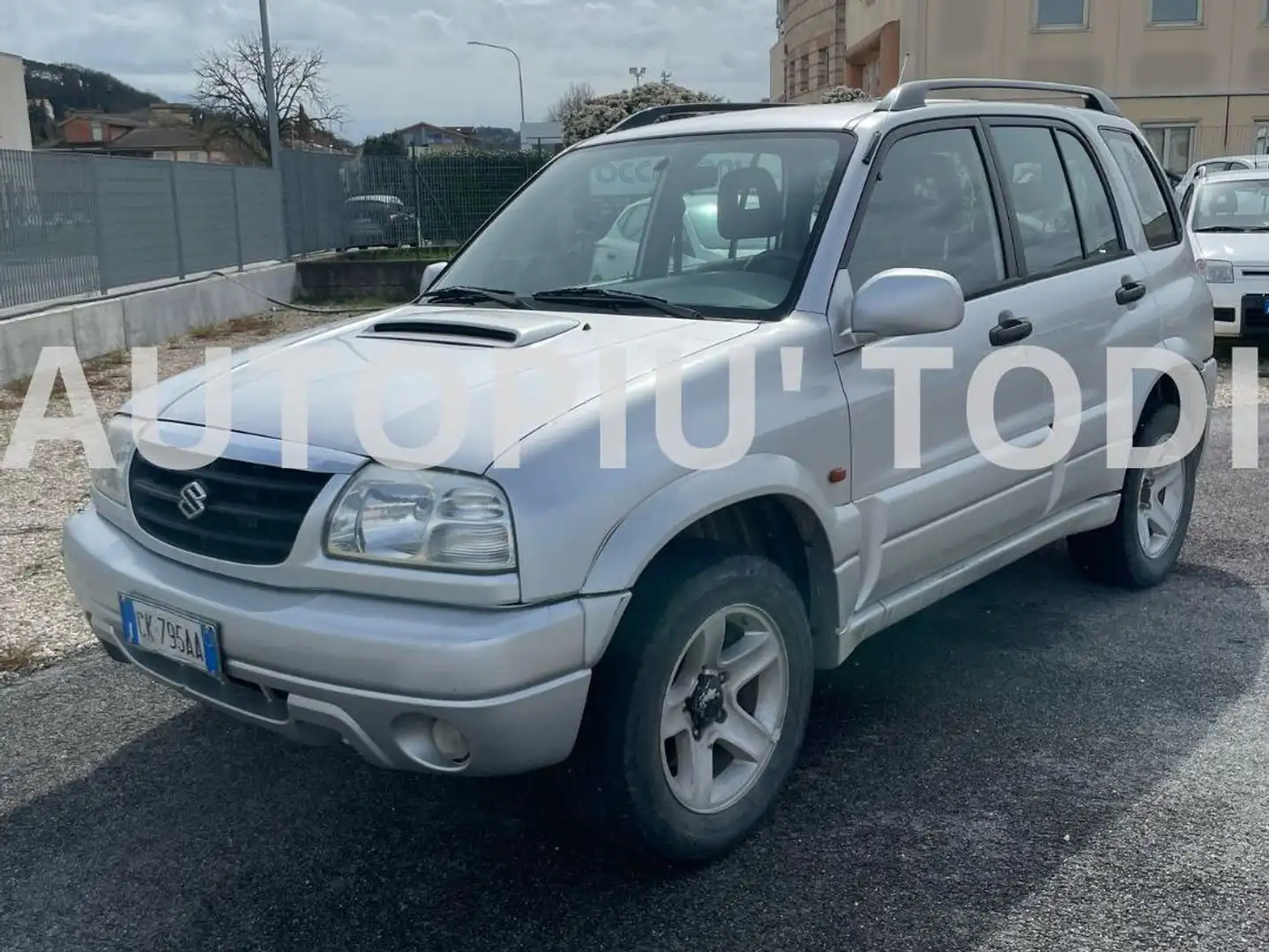 Suzuki Grand Vitara 5p 2.0 tdi c/abs Ezüst - 1