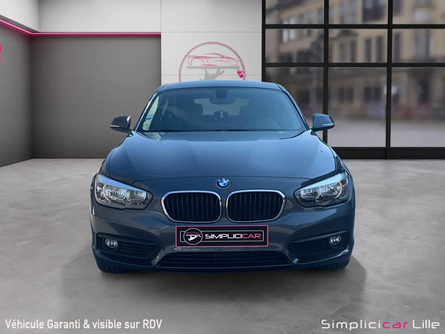 BMW Lounge A siva - 2
