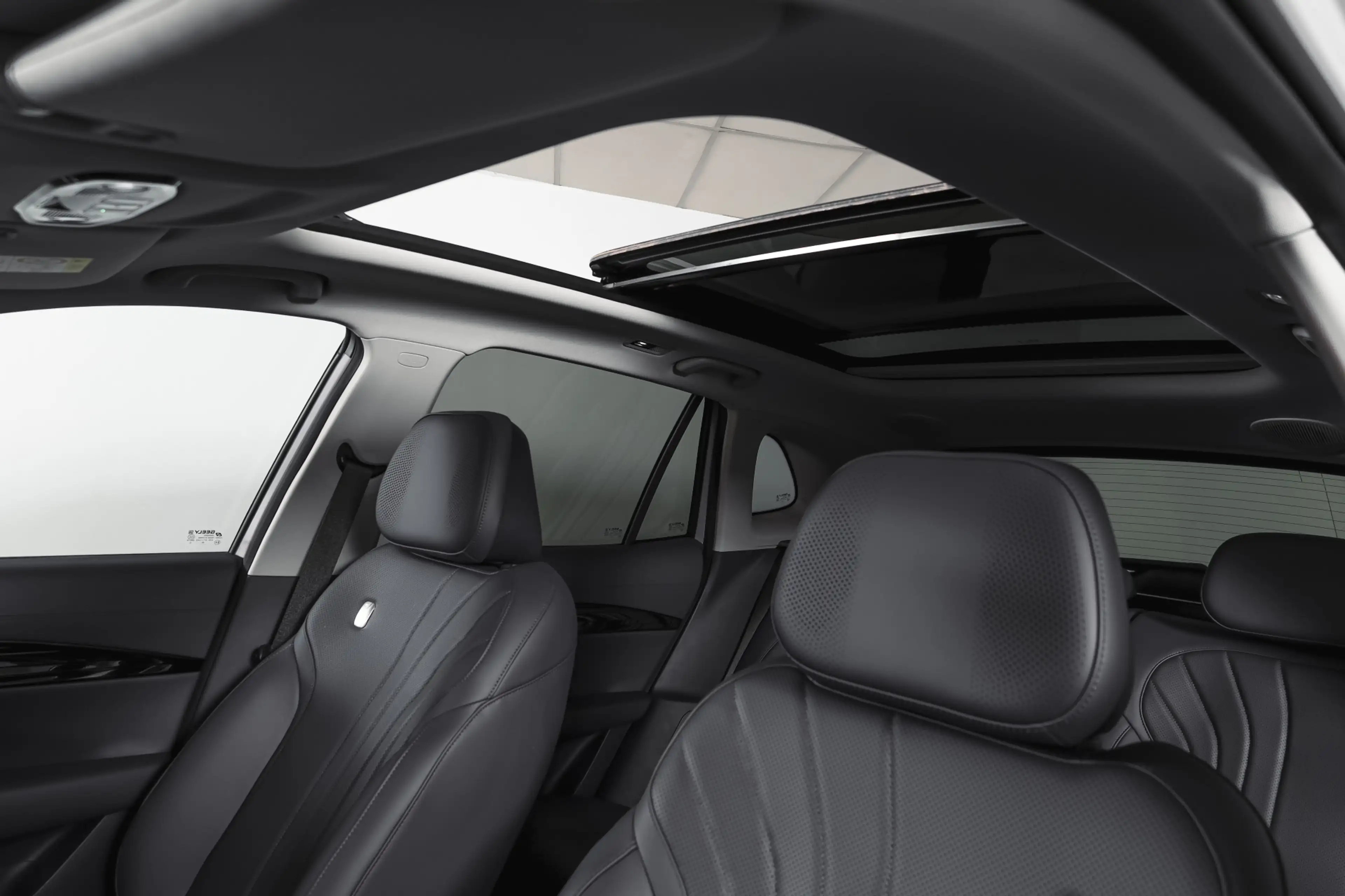 Geely E5 Max+ 68 kWh | Pano | 360 Camera | V2L | Warmtepomp — photo 7