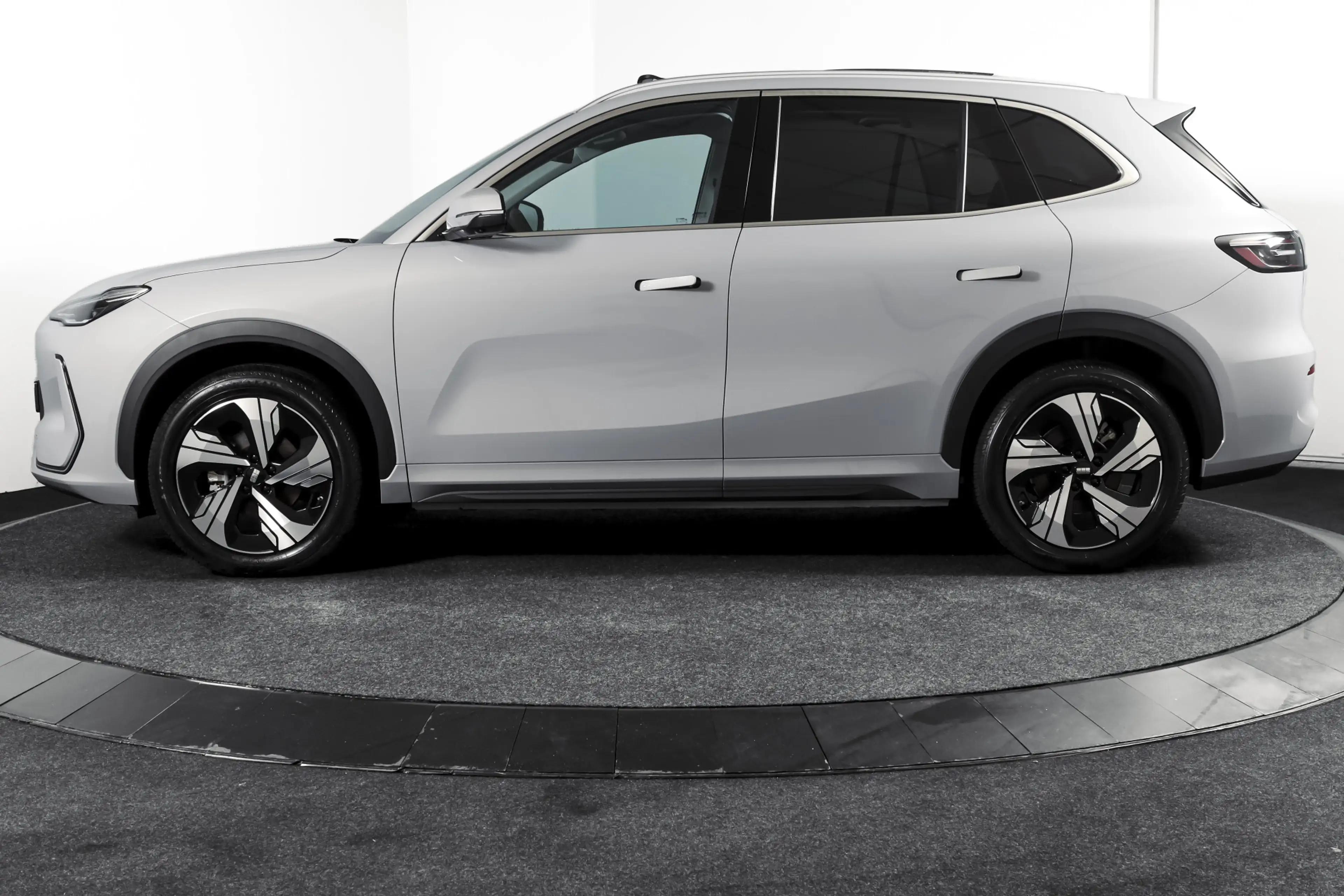Geely E5 Max+ 68 kWh | Pano | 360 Camera | V2L | Warmtepomp — photo 5
